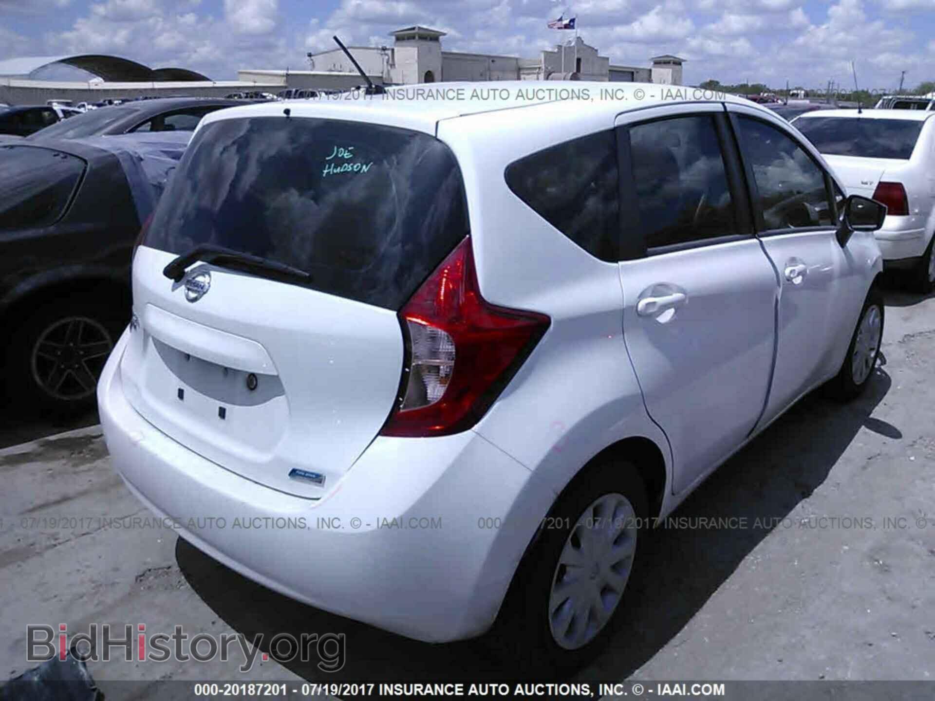 2016 Nissan Versa note - VIN: 3N1CE2CP7GL388489 - Photo 4