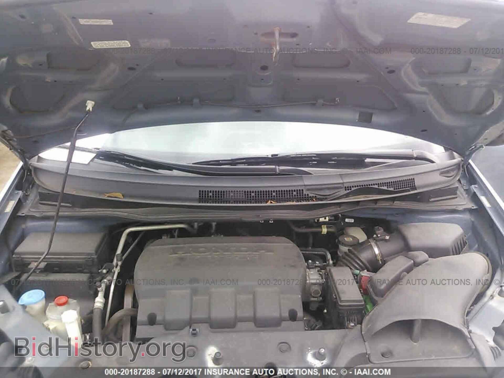 2011 Honda Odyssey - VIN: 5FNRL5H42BB007717 - Фото 10