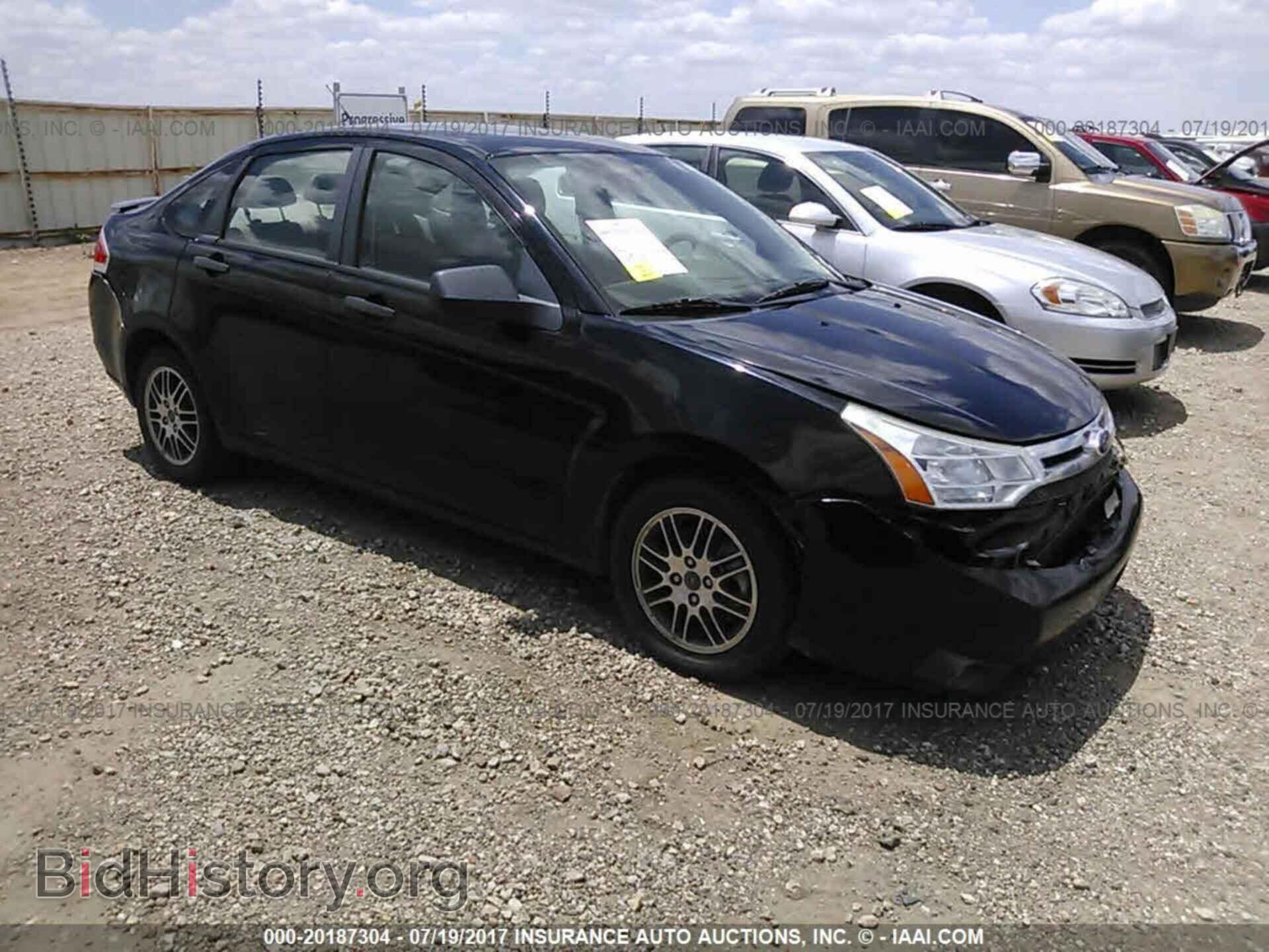 Photo 1FAHP3FN0BW168875 - Ford Focus 2011