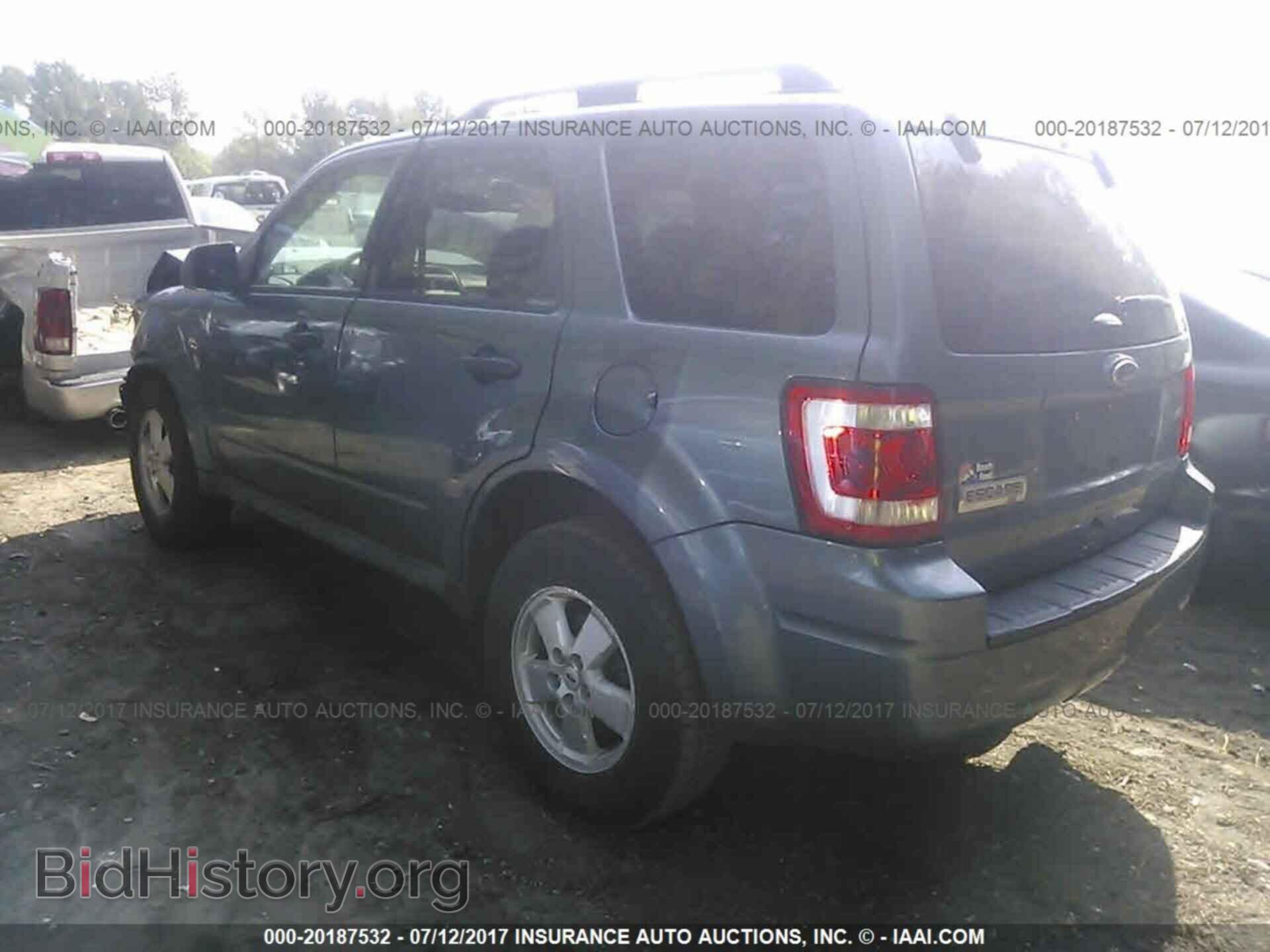 2011 Ford Escape - VIN: 1FMCU0D76BKC02532 - Photo 3