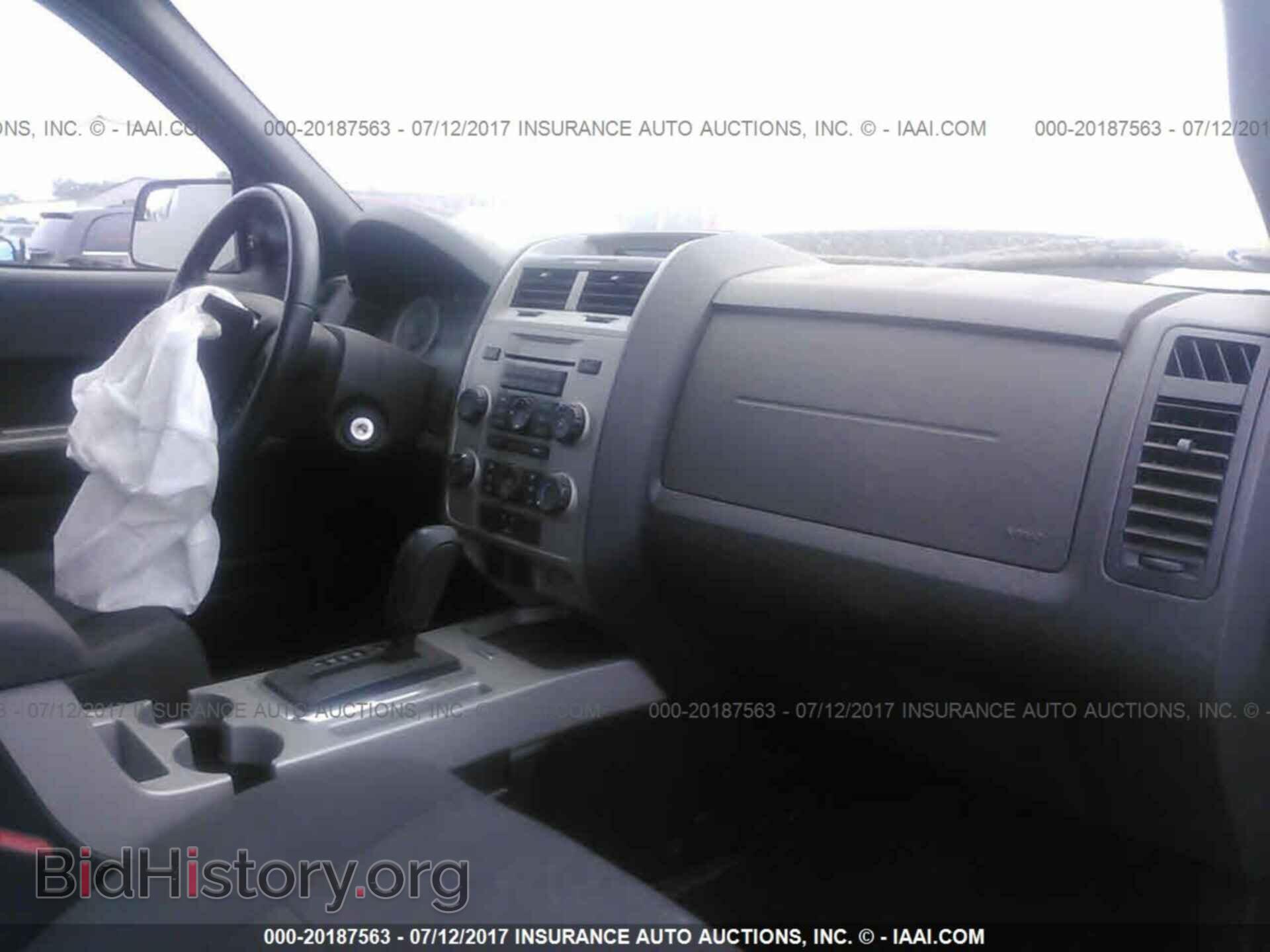 2011 Ford Escape - VIN: 1FMCU0DG6BKA97801 - Фото 5