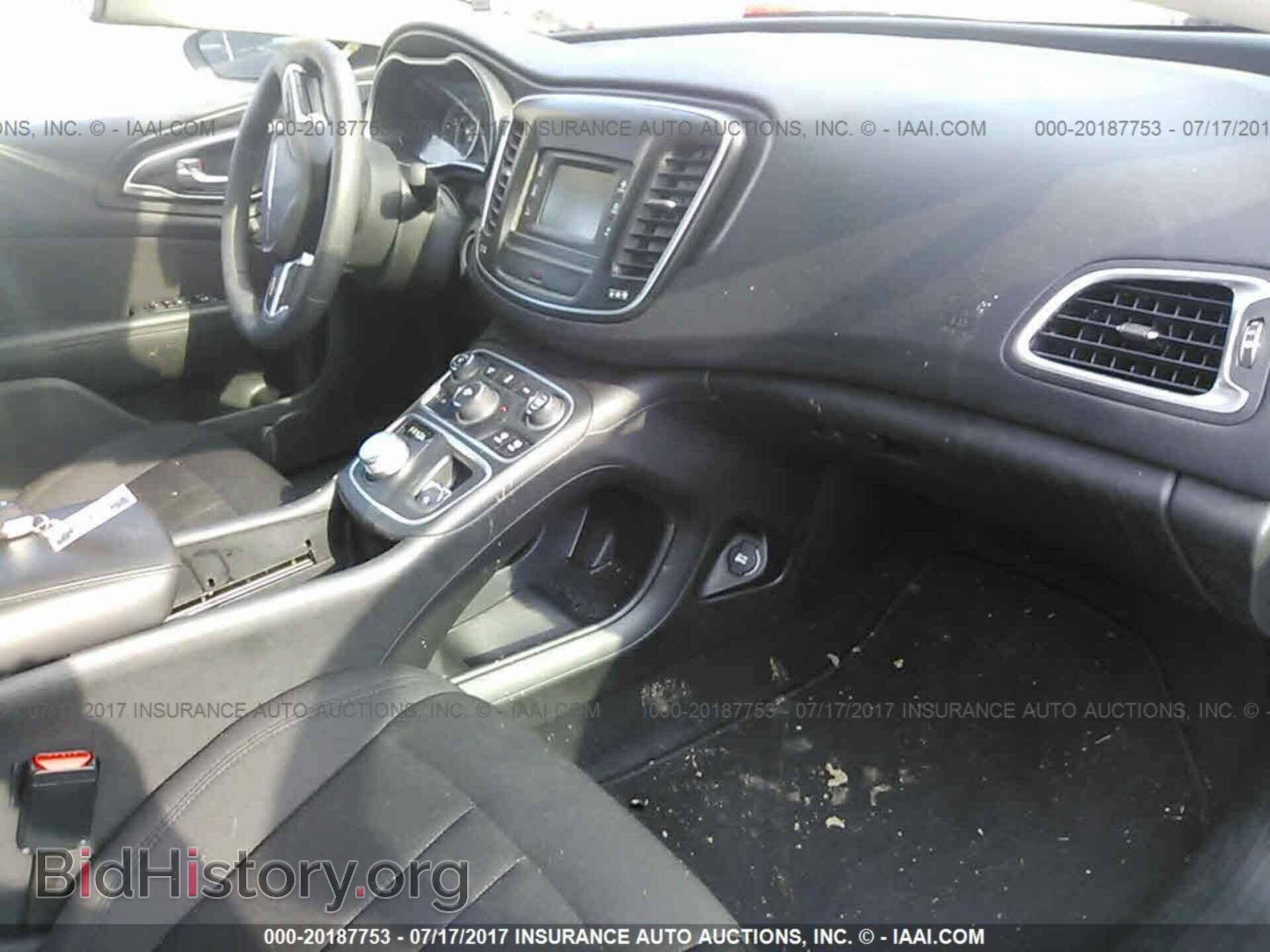 2016 Chrysler 200 - VIN: 1C3CCCAB9GN145786 - Фото 5