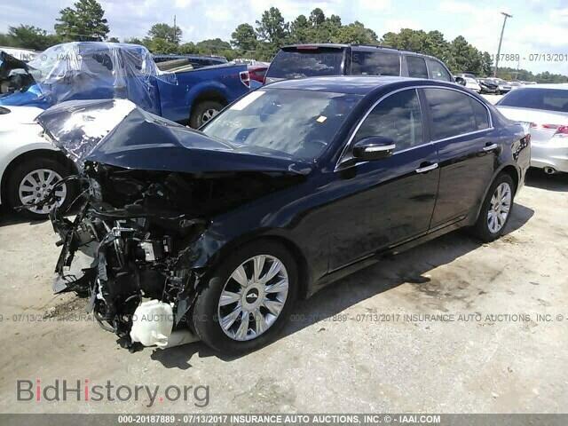2011 Hyundai Genesis - VIN: KMHGC4DE3BU122636 - Фото 2
