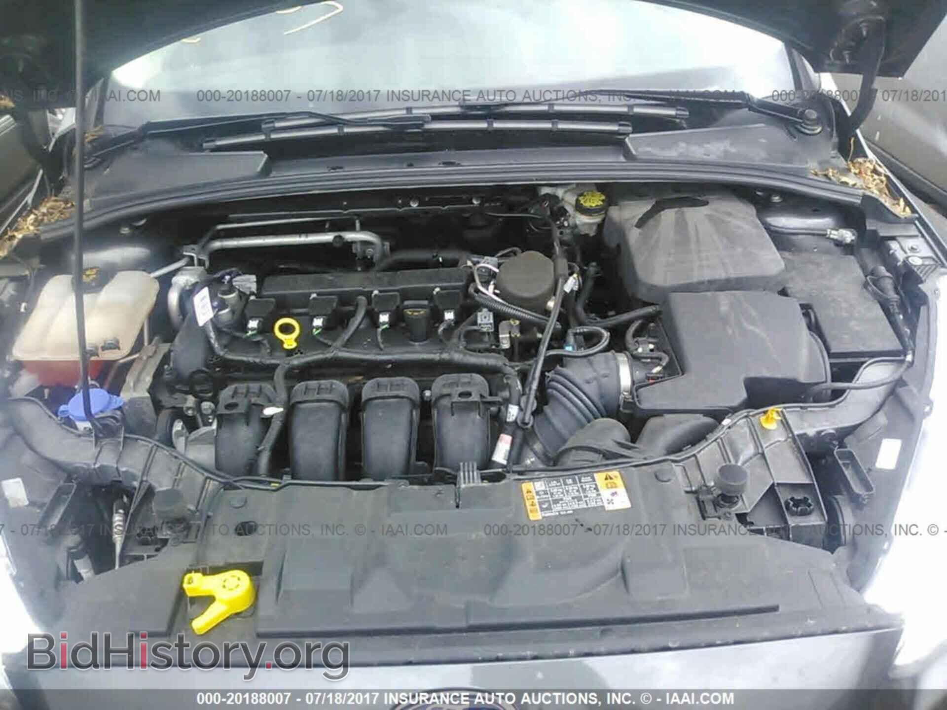 2016 Ford Focus - VIN: 1FADP3F28GL216040 - Photo 10