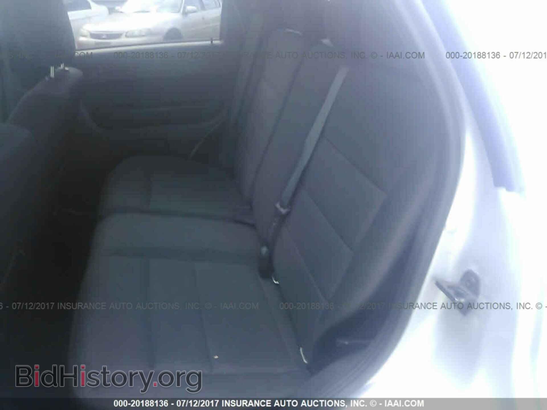 2012 Ford Escape - VIN: 1FMCU9DG1CKC73370 - Photo 8