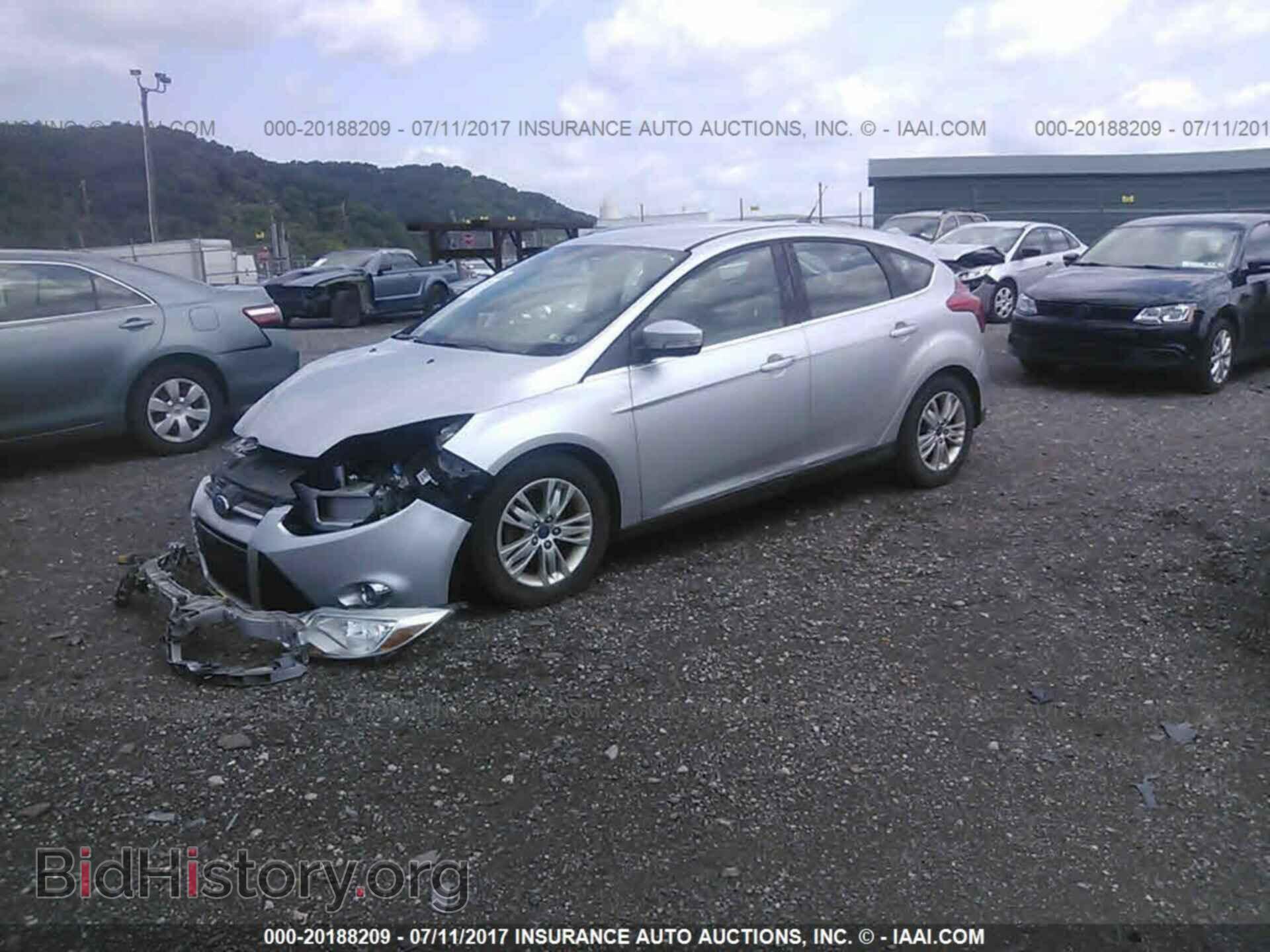 2012 Ford Focus - VIN: 1FAHP3M22CL185172 - Photo 2