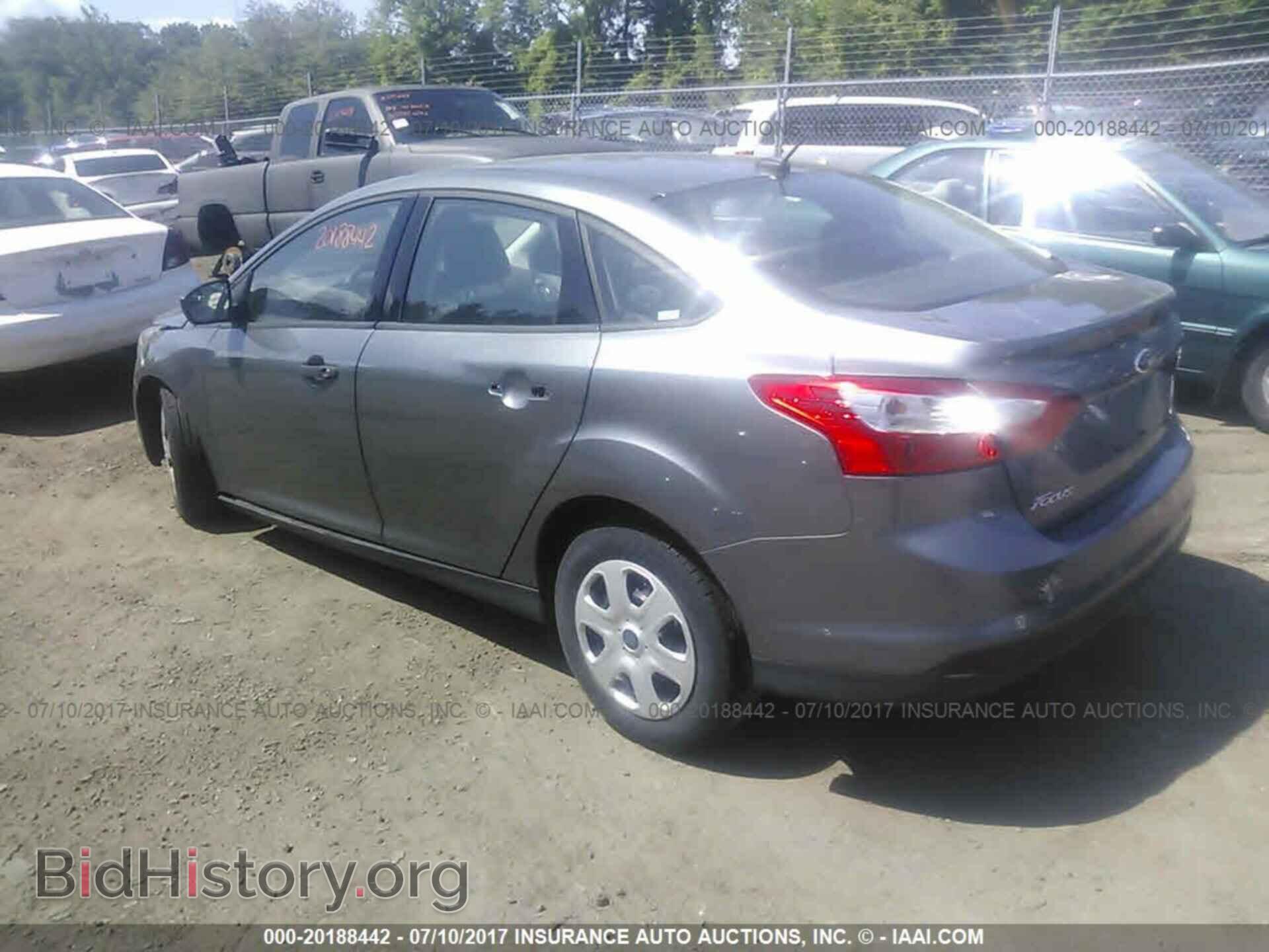 2013 Ford Focus - VIN: 1FADP3E25DL124963 - Photo 3