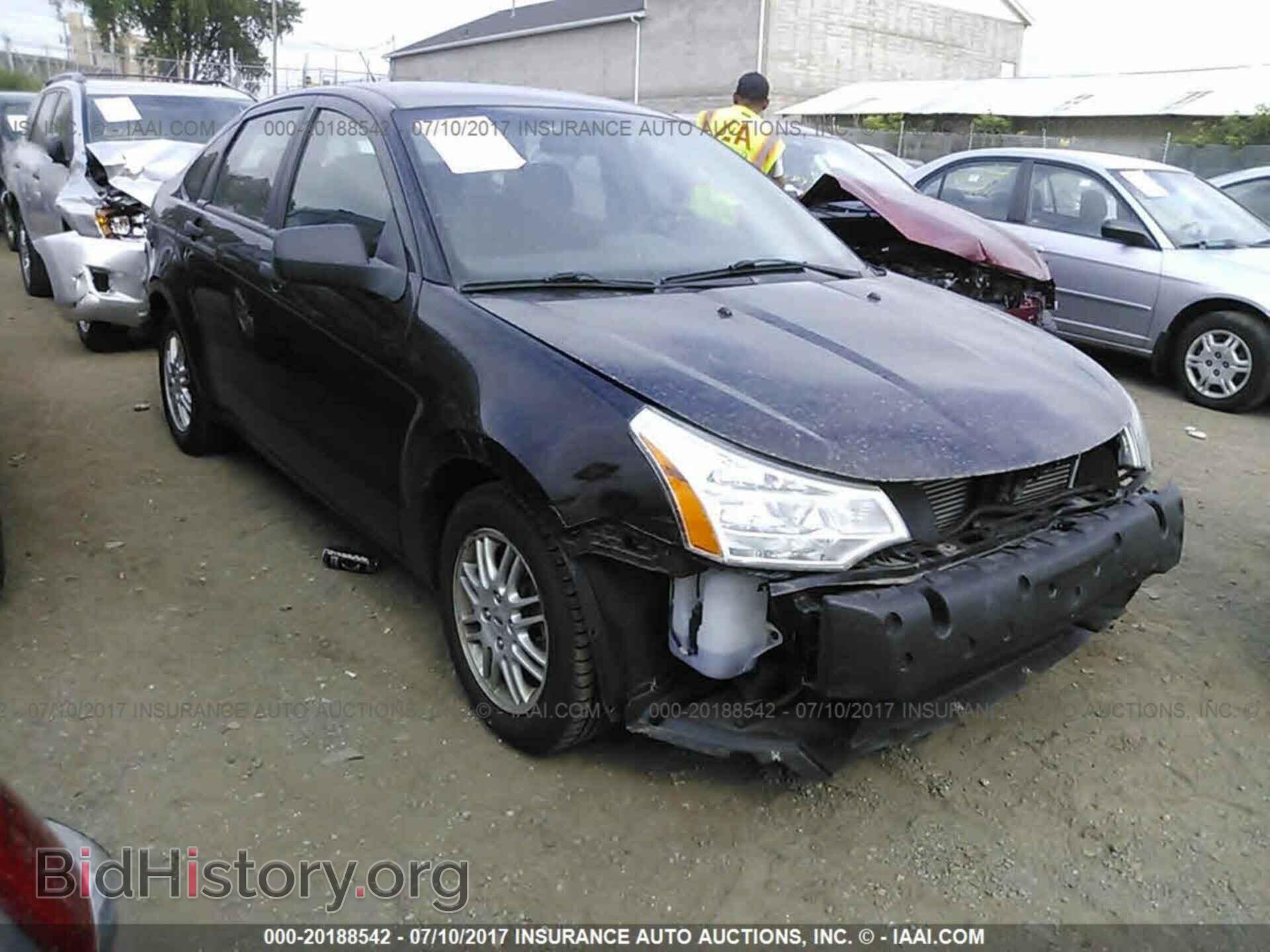 Photo 1FAHP3FN3BW180549 - Ford Focus 2011