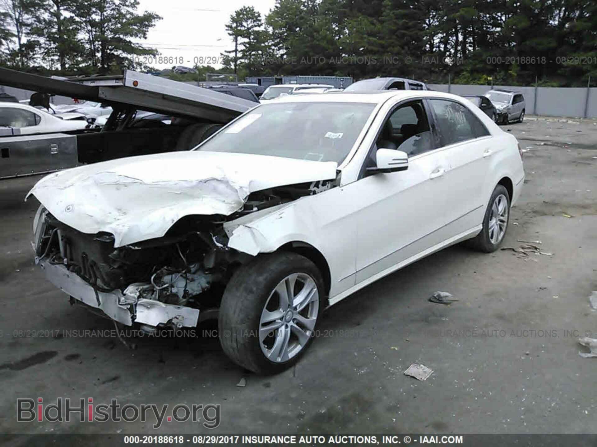 2011 Mercedes-benz E - VIN: WDDHF8HB2BA352246 - Photo 2