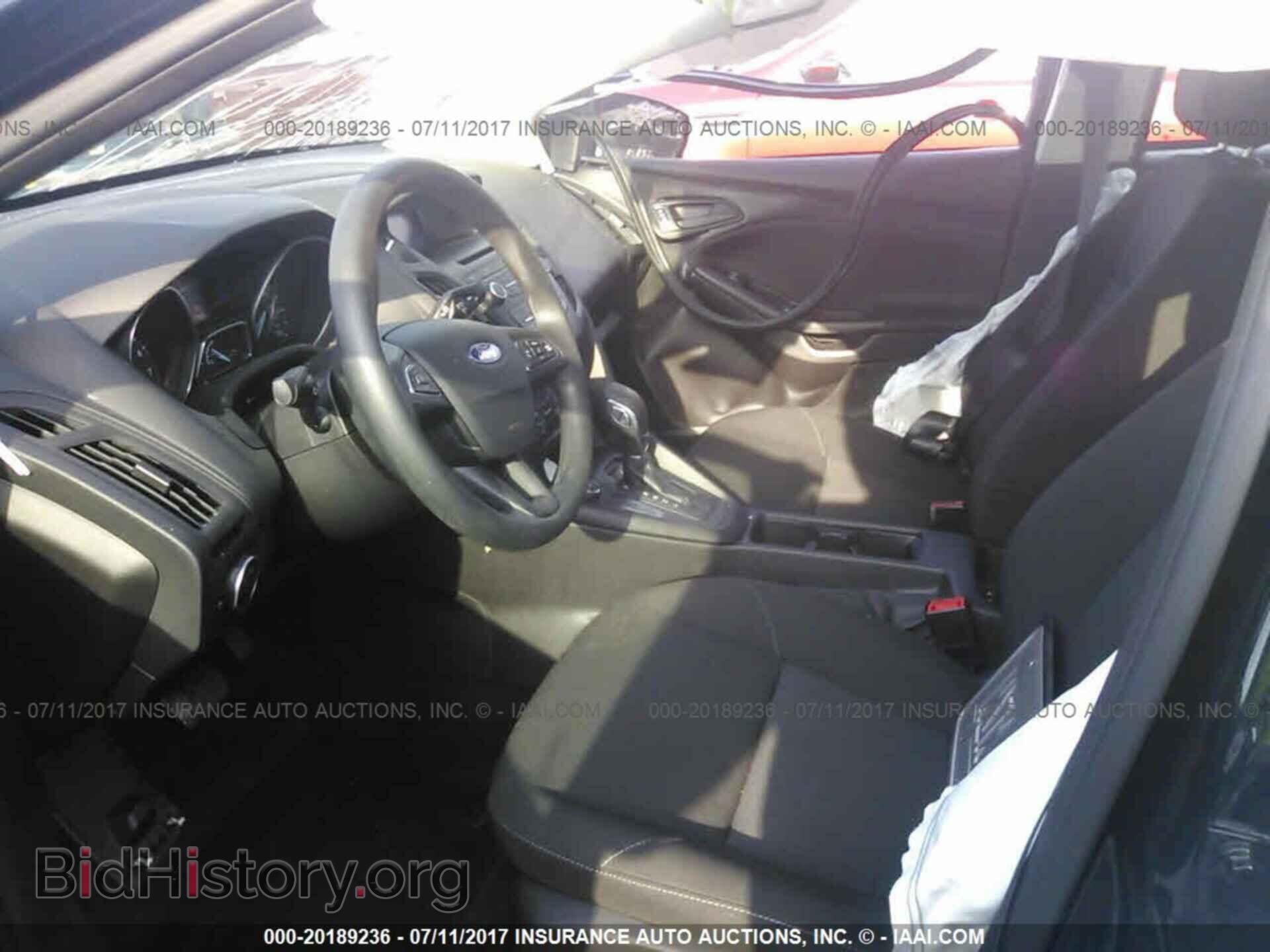 2017 Ford Focus - VIN: 1FADP3E21HL253305 - Photo 5
