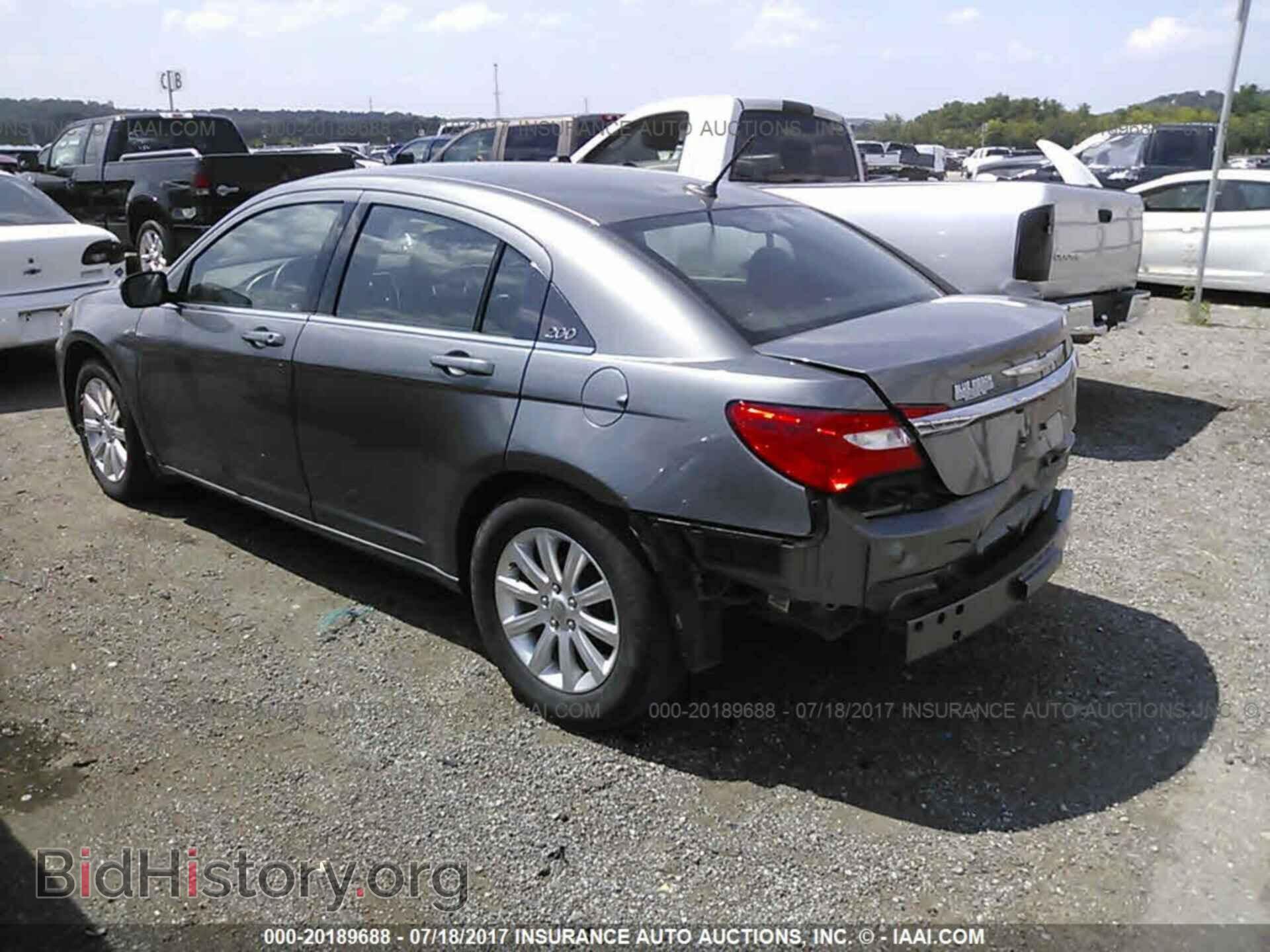 2013 Chrysler 200 - VIN: 1C3CCBBB2DN684920 - Фото 3