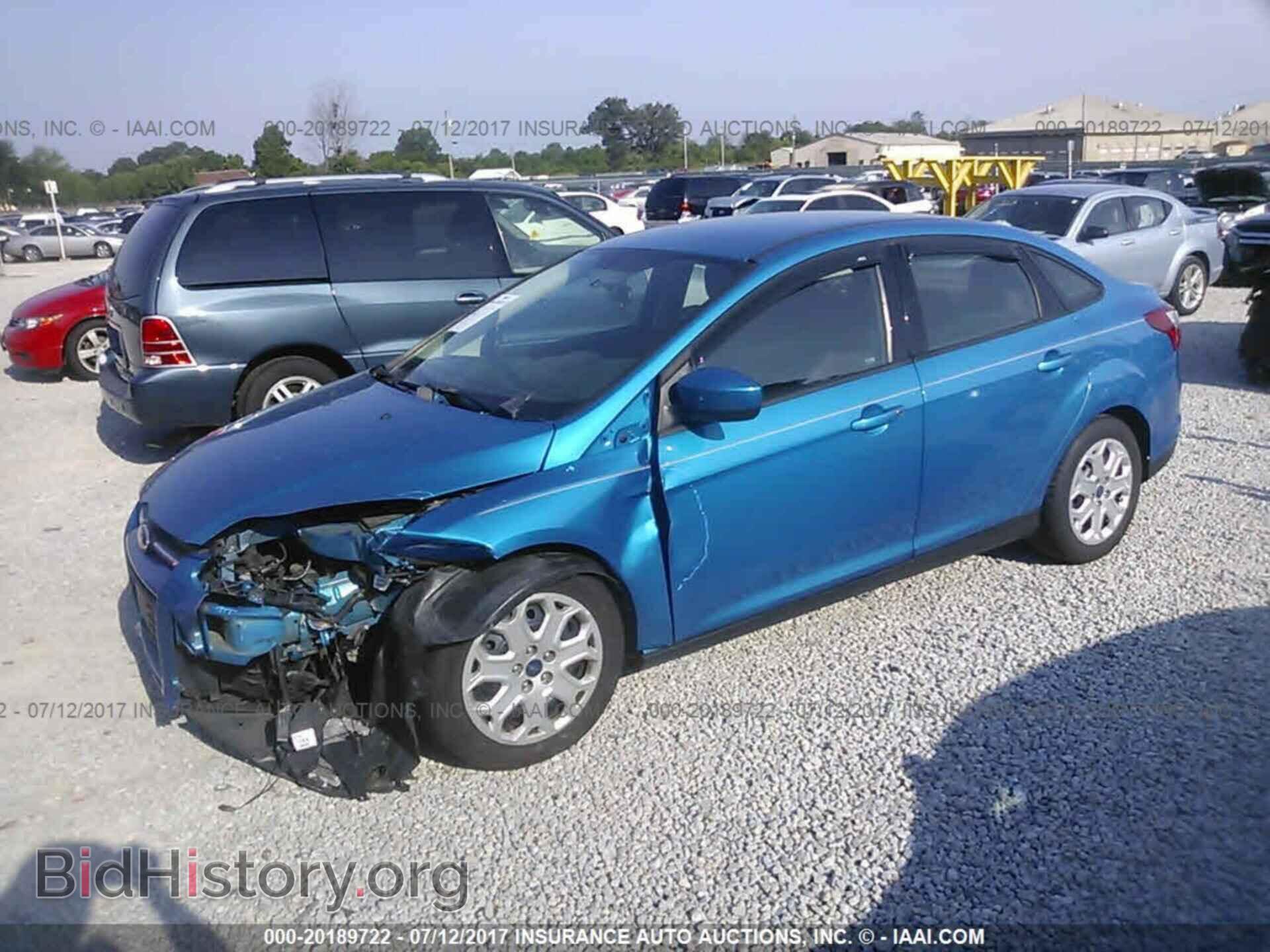 2012 Ford Focus - VIN: 1FAHP3F21CL414275 - Photo 2
