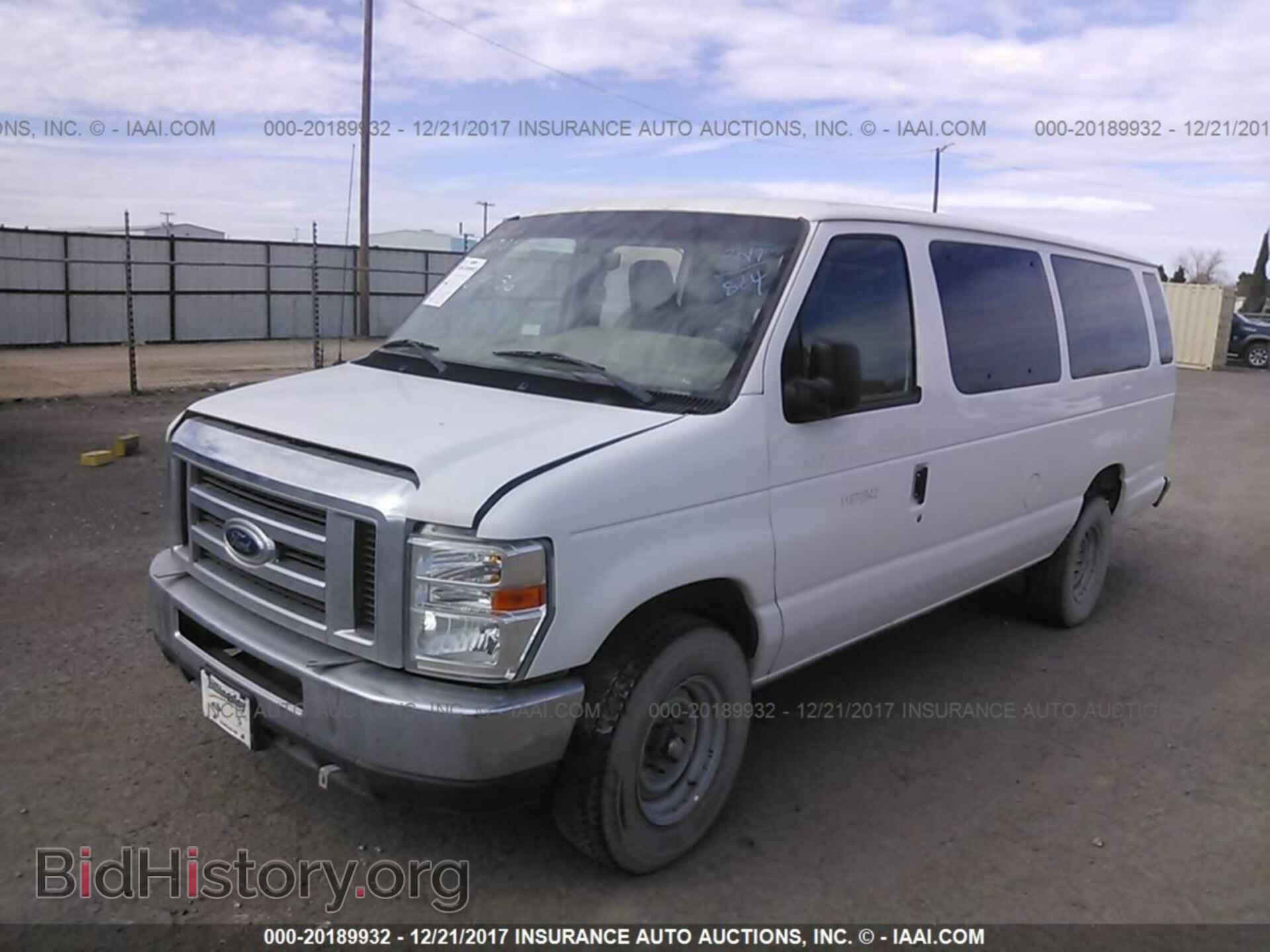 2011 Ford Econoline - VIN: 1FBSS3BL4BDB09136 - Фото 2