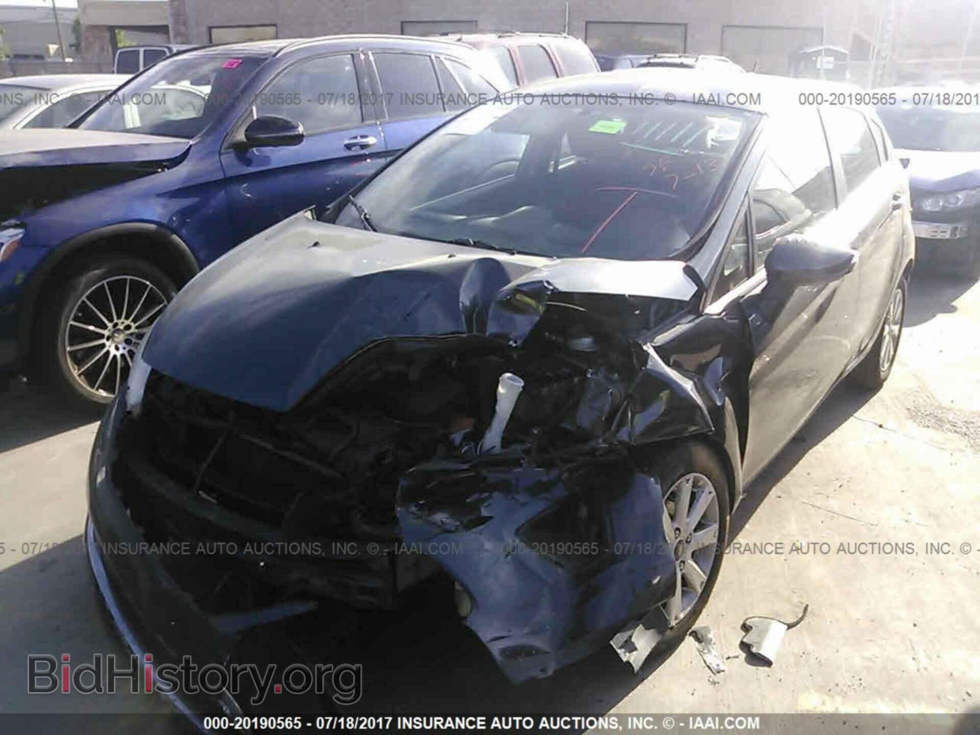 2011 Ford Fiesta - VIN: 3FADP4EJ3BM209843 - Фото 2