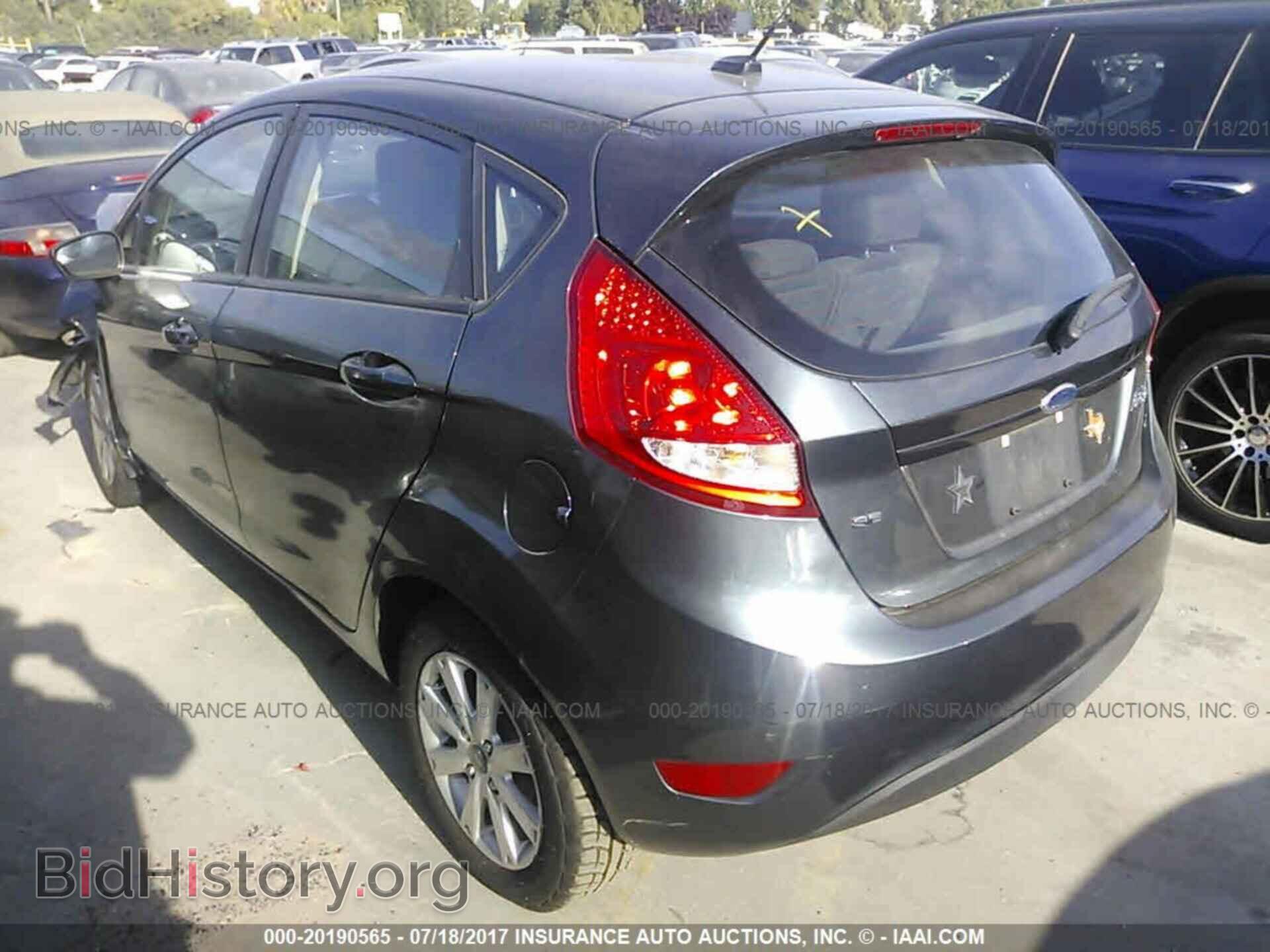 2011 Ford Fiesta - VIN: 3FADP4EJ3BM209843 - Фото 3