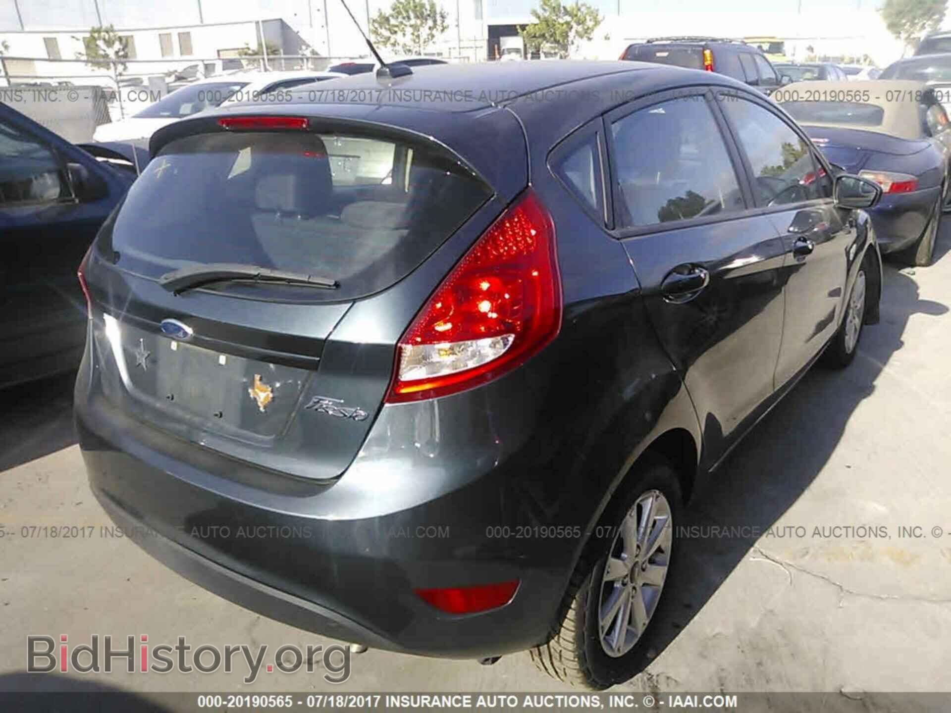 2011 Ford Fiesta - VIN: 3FADP4EJ3BM209843 - Фото 4
