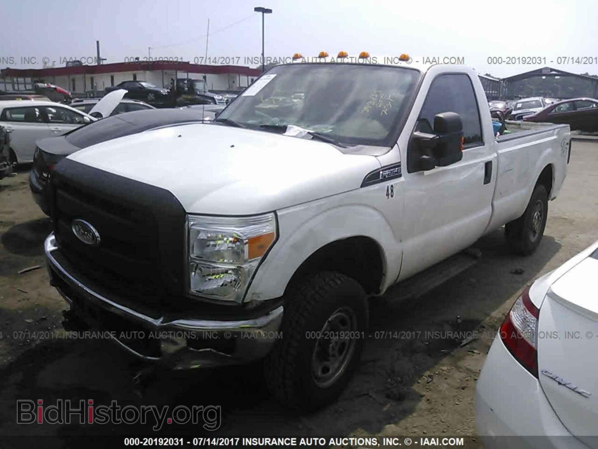 2012 Ford F250 - VIN: 1FTBF2B63CEA72127 - Фото 2