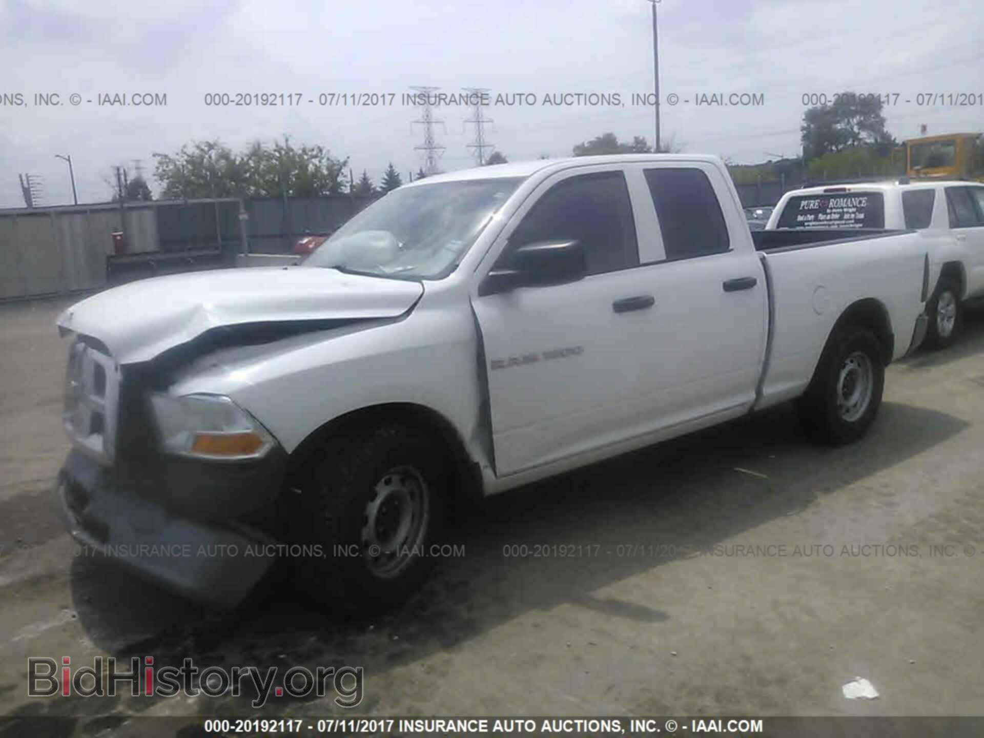 2011 Dodge Ram 1500 - VIN: 1D7RB1GP4BS670545 - Фото 2