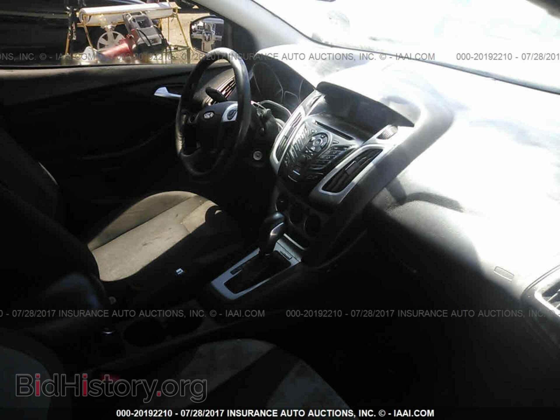 2014 Ford Focus - VIN: 1FADP3F21EL372689 - Фото 5