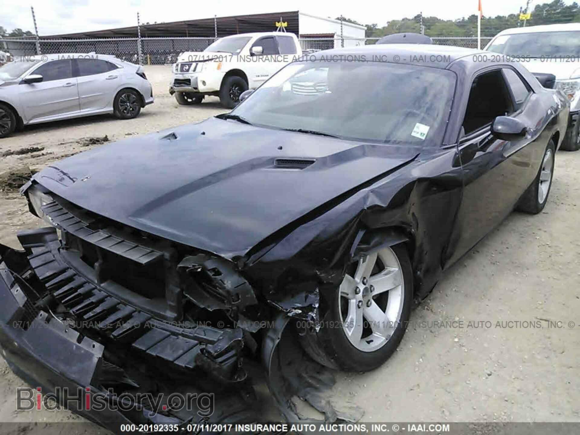 2014 Dodge Challenger - VIN: 2C3CDYAG5EH172706 - Фото 2