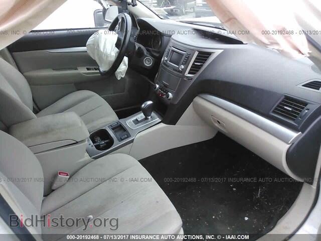 2014 Subaru Outback - VIN: 4S4BRBCC3E3200582 - Photo 5