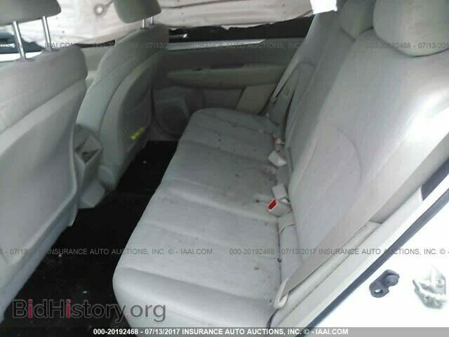 2014 Subaru Outback - VIN: 4S4BRBCC3E3200582 - Photo 8