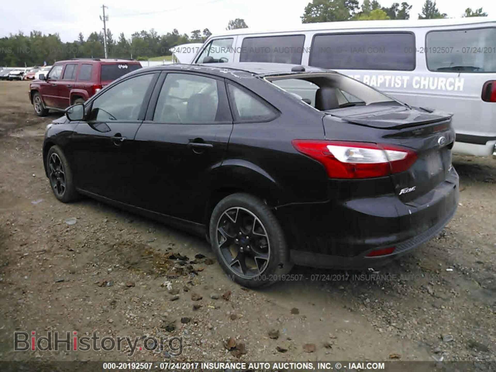 2013 Ford Focus - VIN: 1FADP3F21DL103901 - Фото 3