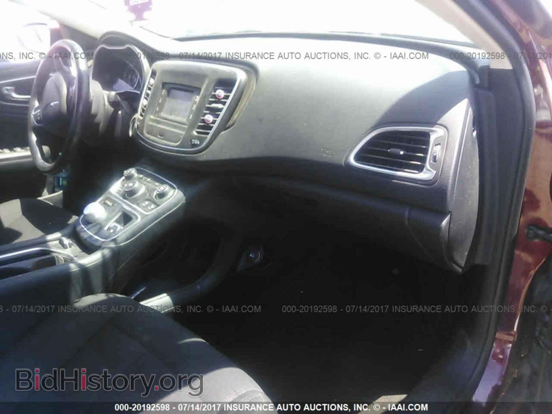 2015 Chrysler 200 - VIN: 1C3CCCAB2FN675676 - Фото 5