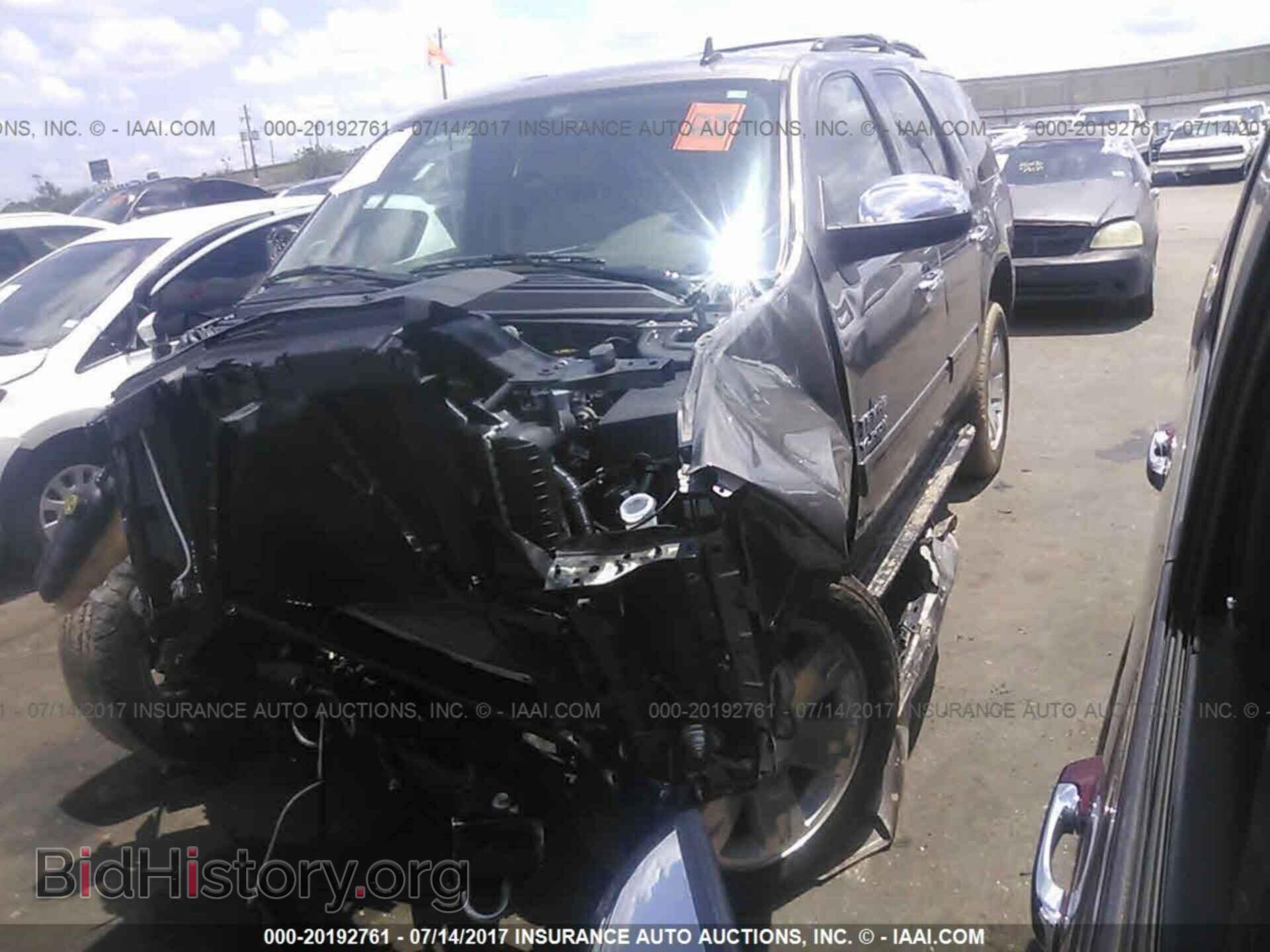 2013 Gmc Yukon - VIN: 1GKS1CE05DR299717 - Фото 2