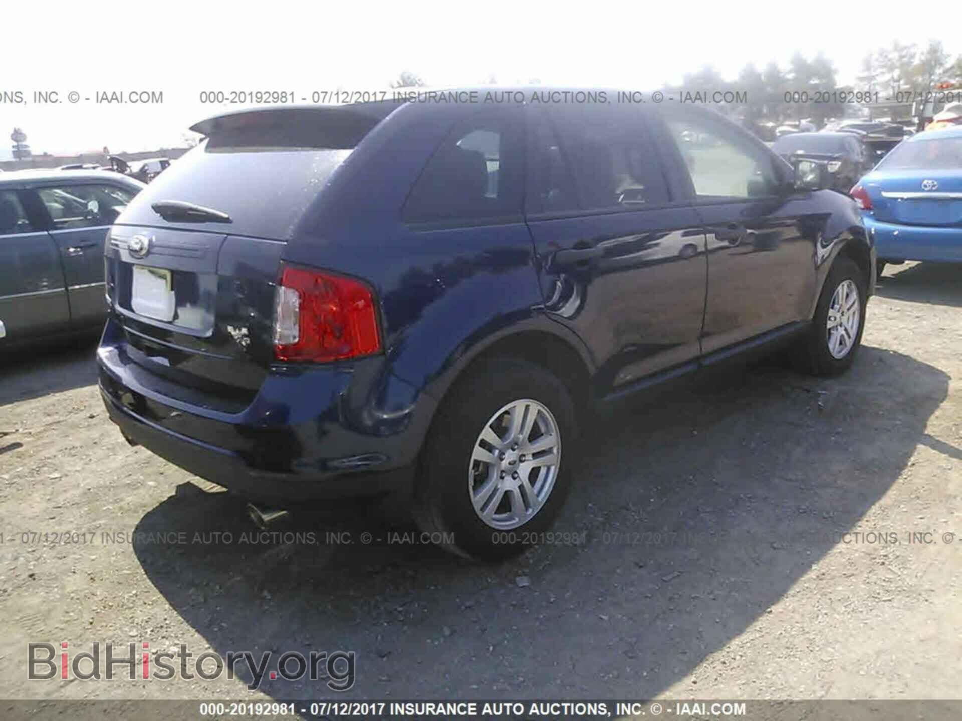 2011 Ford Edge - VIN: 2FMDK3GC8BBA31426 - Photo 4