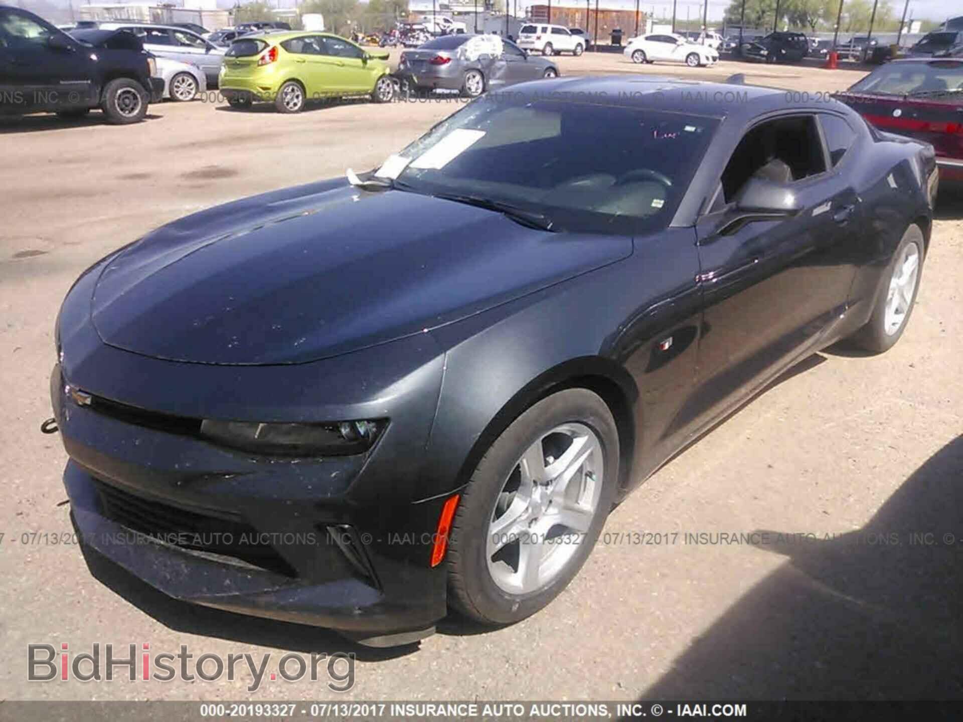 2017 Chevrolet Camaro - VIN: 1G1FB1RS5H0113641 - Фото 2