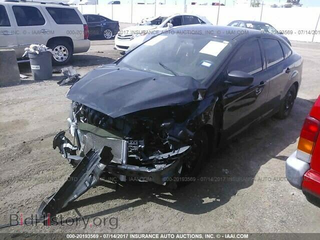 2016 Ford Focus - VIN: 1FADP3E21GL301237 - Photo 2