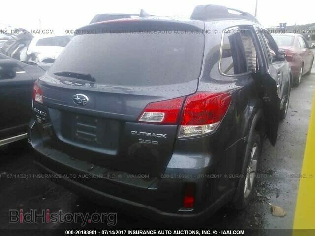2014 Subaru Outback - VIN: 4S4BRDPC8E2289013 - Photo 4