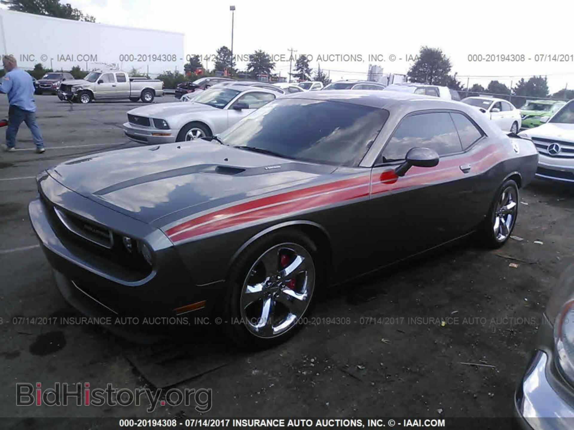 2012 Dodge Challenger - VIN: 2C3CDYBTXCH220502 - Фото 2