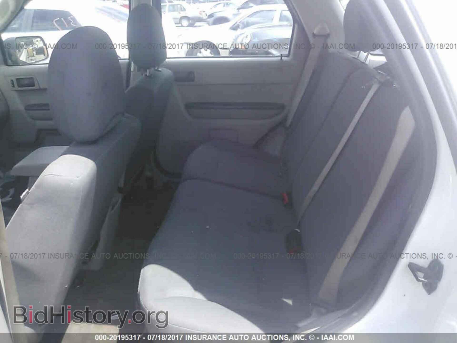 2012 Ford Escape - VIN: 1FMCU0C77CKA15397 - Photo 8
