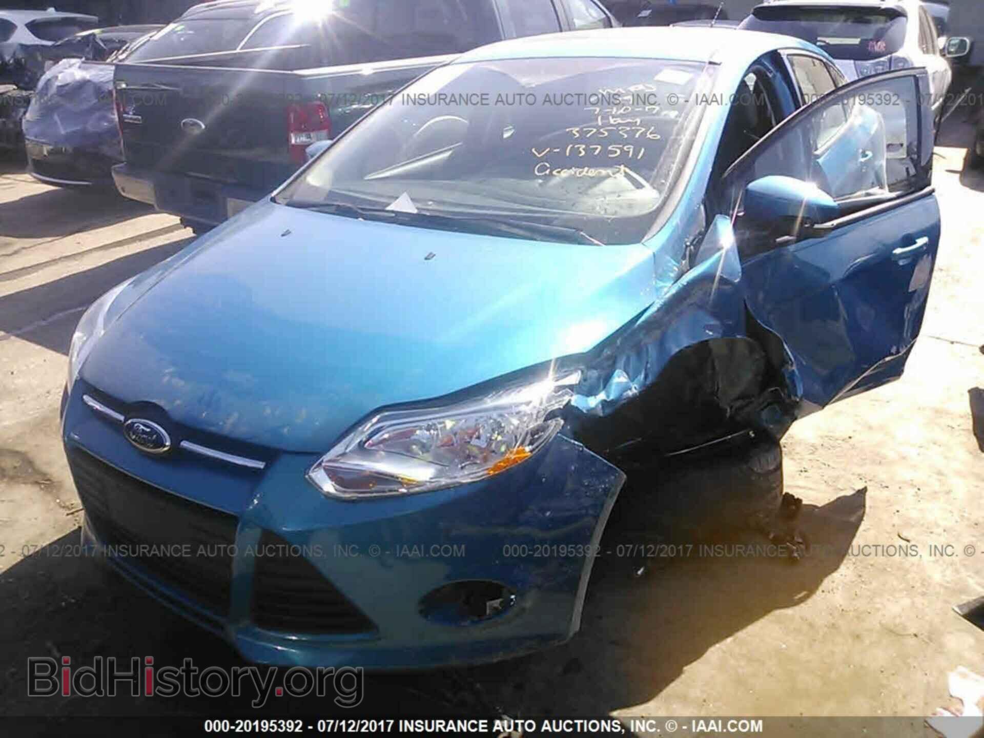 2013 Ford Focus - VIN: 1FADP3F26DL137591 - Photo 2