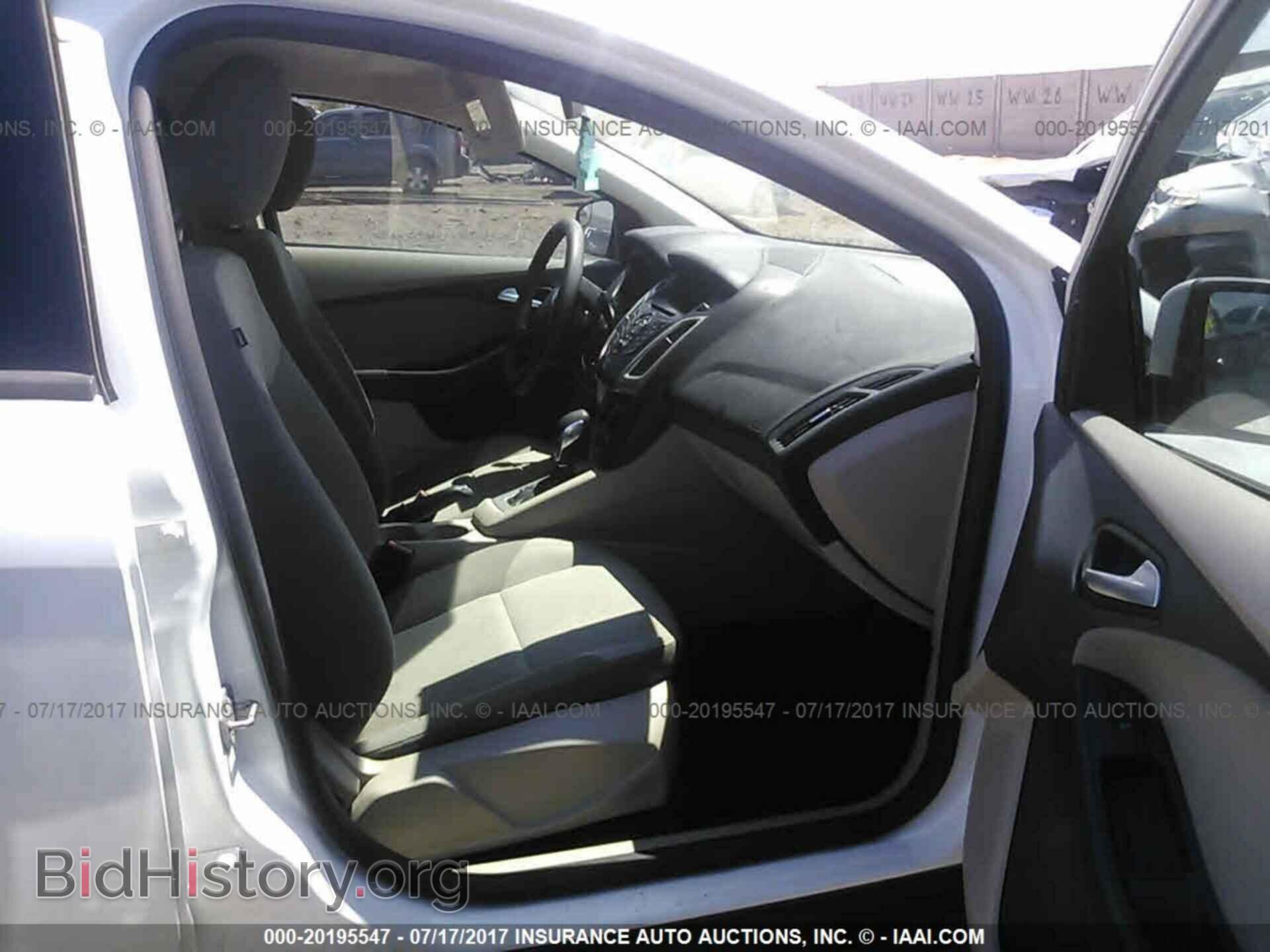 2012 Ford Focus - VIN: 1FAHP3F29CL175137 - Photo 5