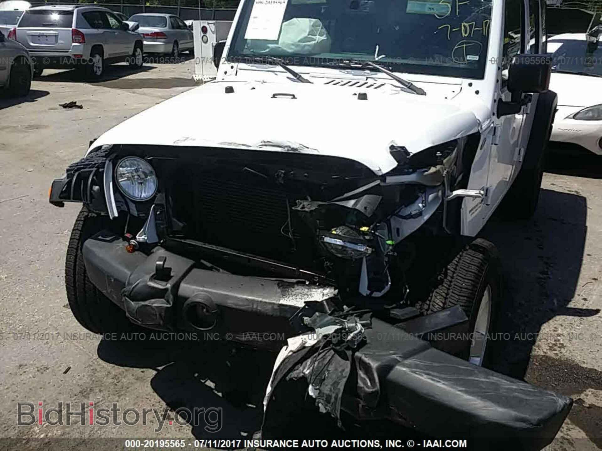 2017 Jeep Wrangler - VIN: 1C4BJWDG3HL663721 - Фото 6