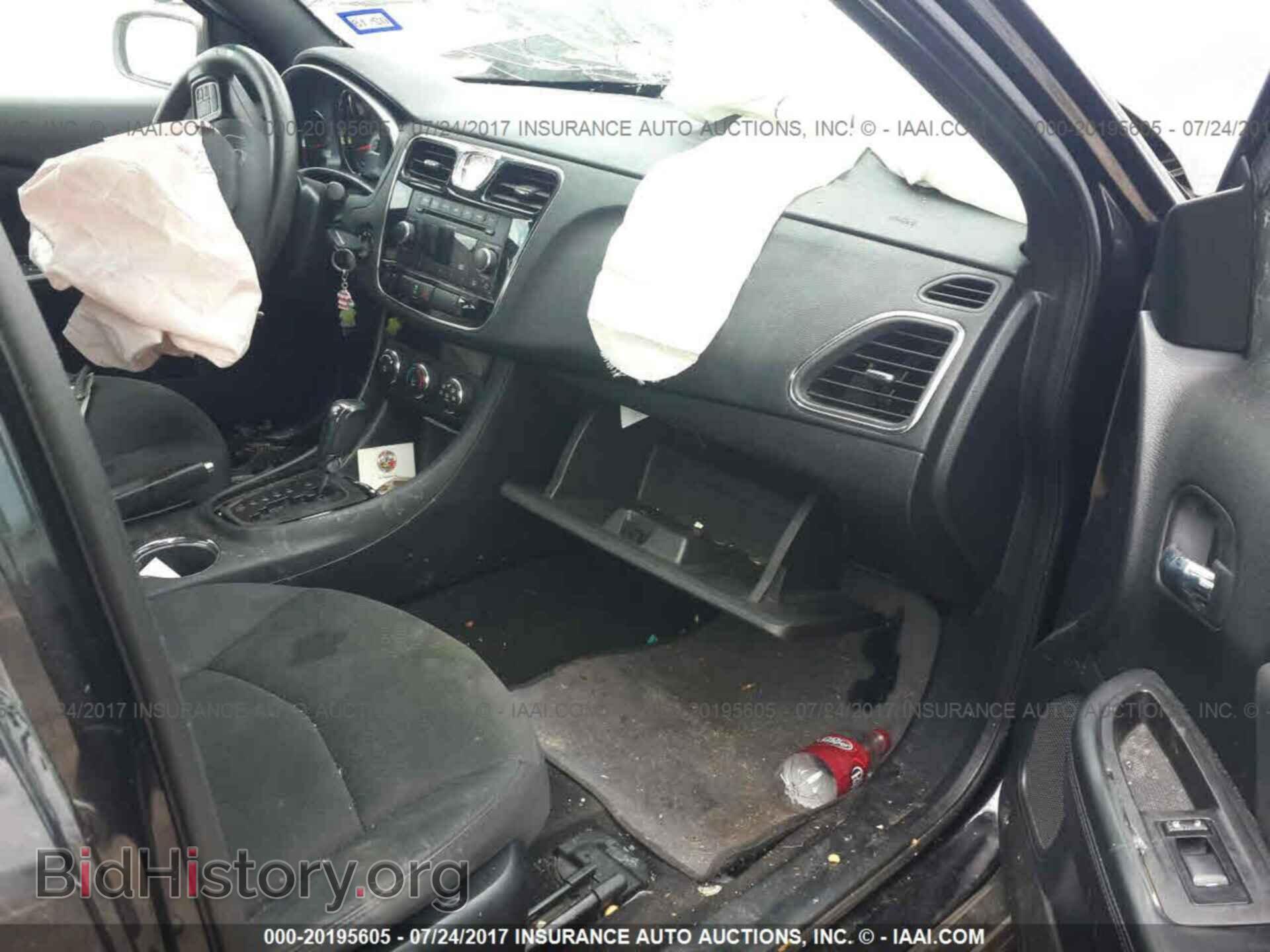 2011 Chrysler 200 - VIN: 1C3BC4FB5BN545766 - Photo 5