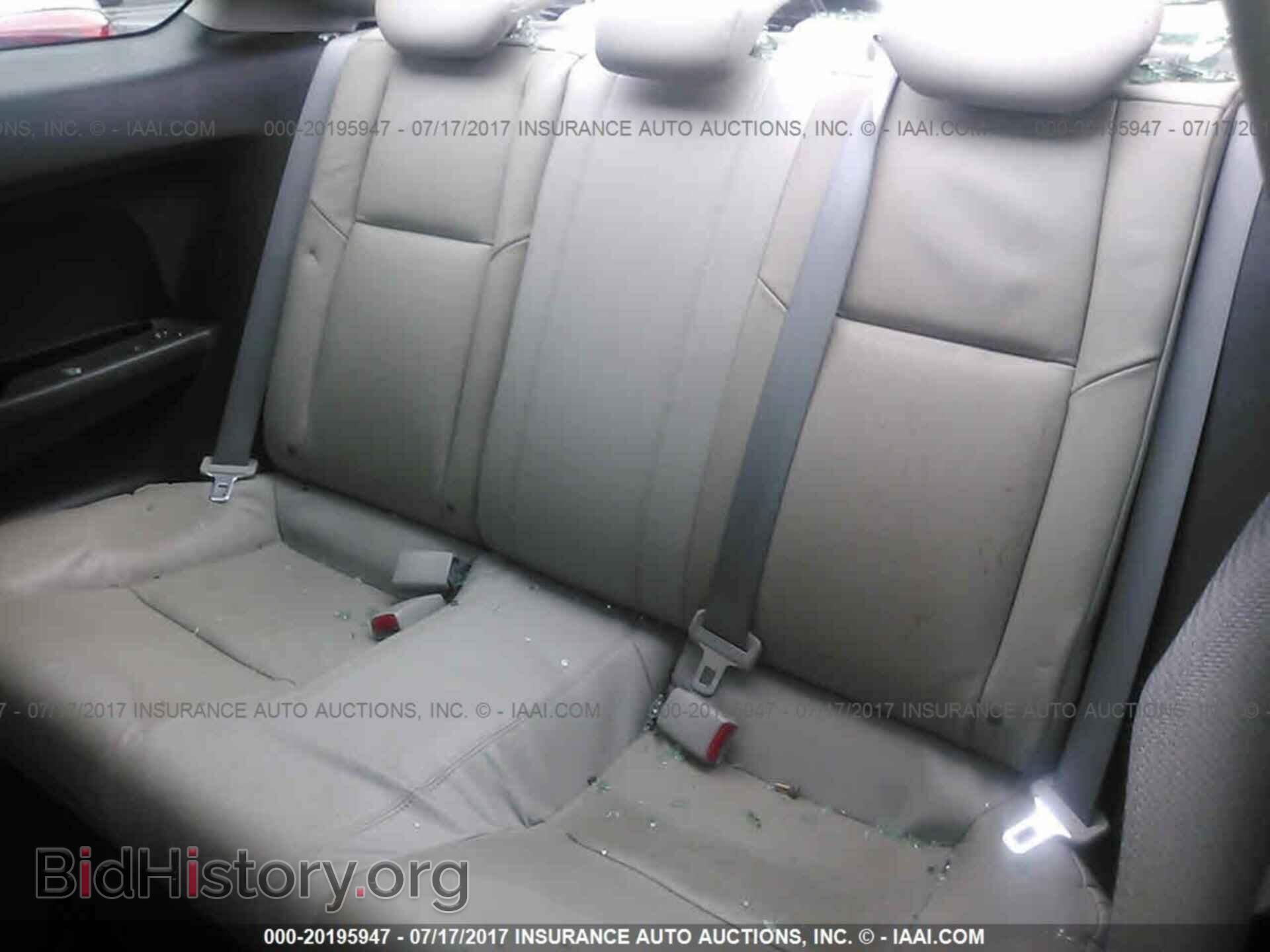 2012 Honda Civic - VIN: 2HGFG3B07CH514210 - Photo 8