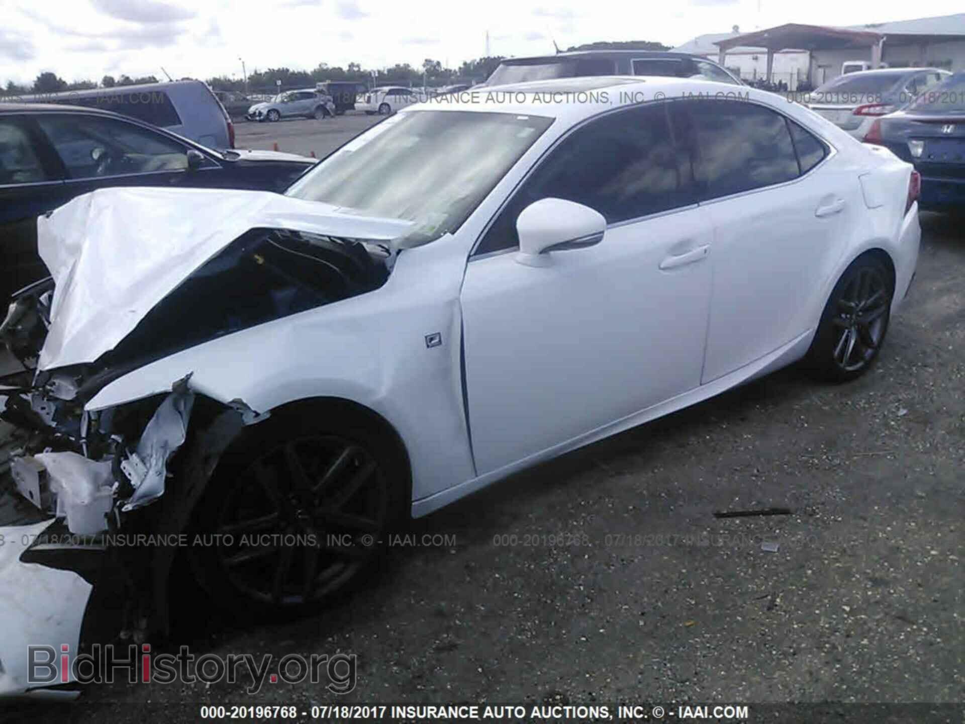 2014 Lexus Is - VIN: JTHBE1D26E5010584 - Фото 2