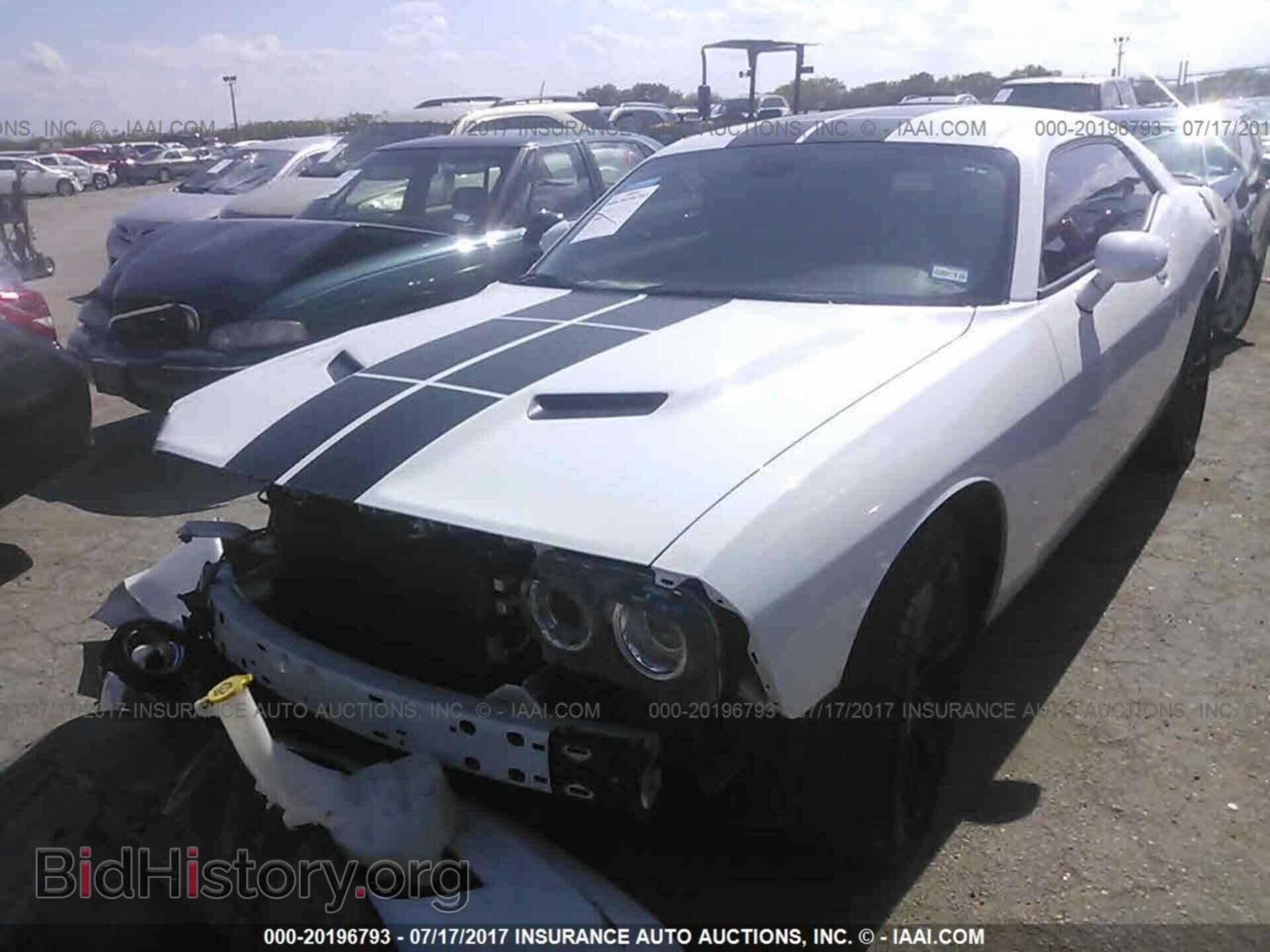 2016 Dodge Challenger - VIN: 2C3CDZAGXGH264869 - Photo 2