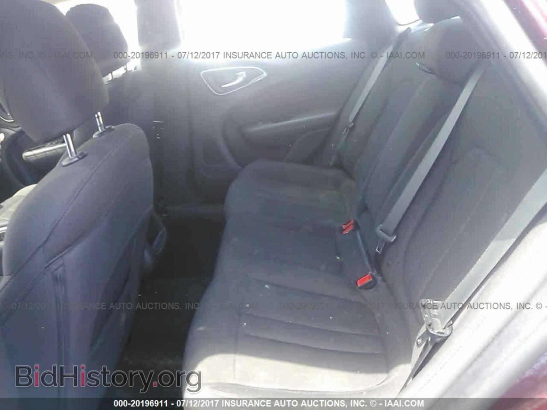 2016 Chrysler 200 - VIN: 1C3CCCAB5GN105057 - Фото 8
