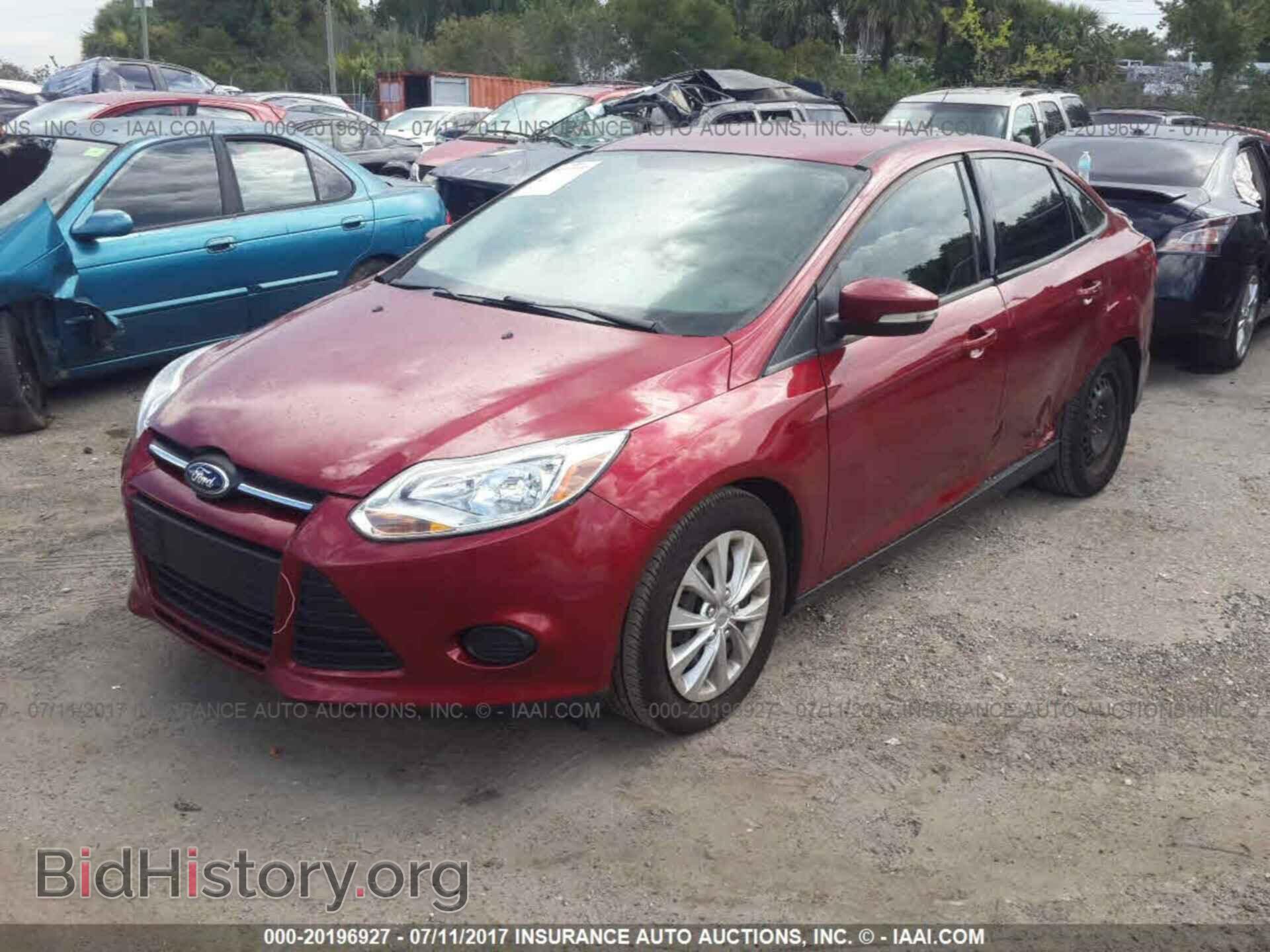 2014 Ford Focus - VIN: 1FADP3F20EL180499 - Photo 2