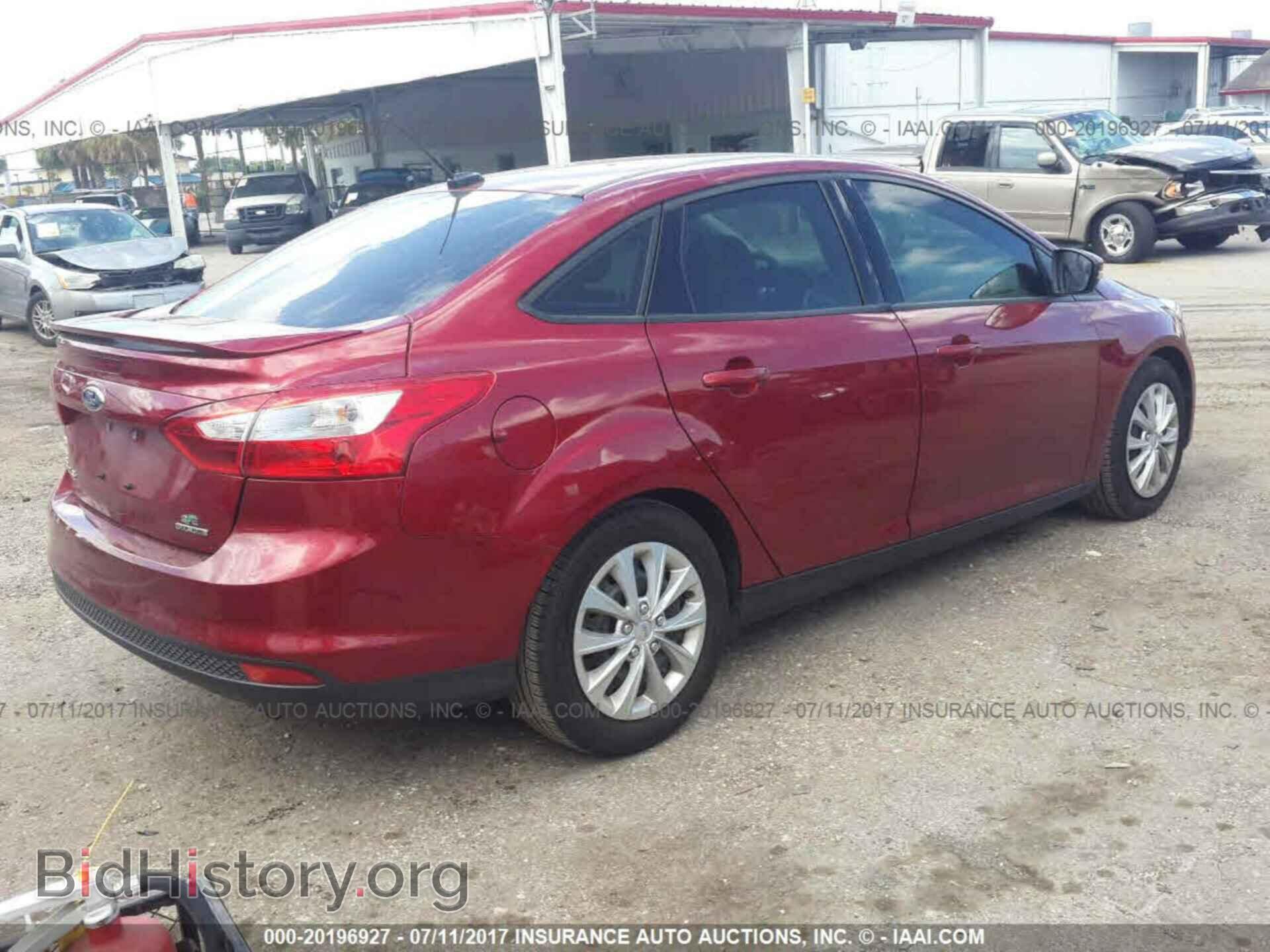 2014 Ford Focus - VIN: 1FADP3F20EL180499 - Photo 4