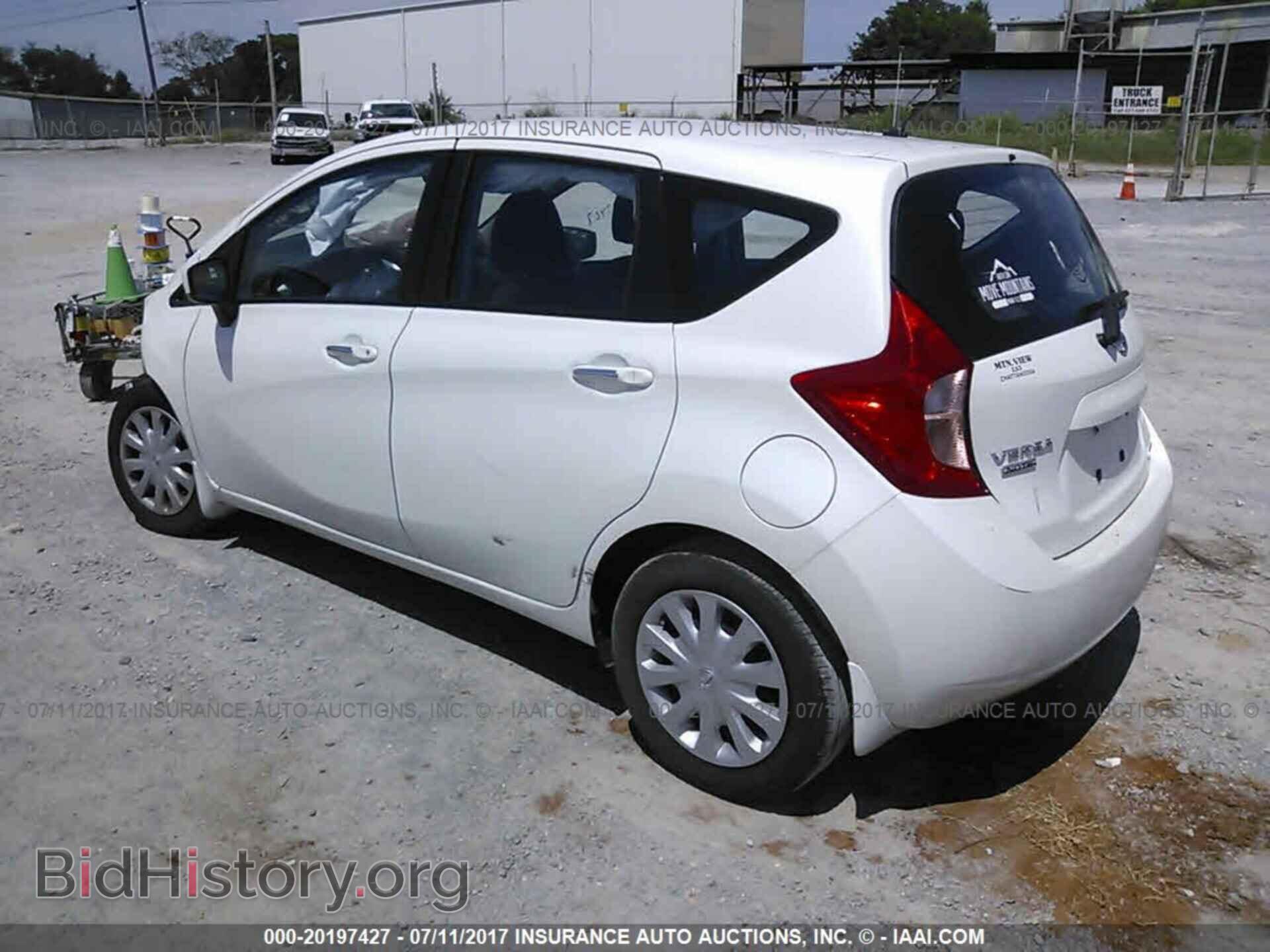 2015 Nissan Versa note - VIN: 3N1CE2CP4FL353665 - Photo 3