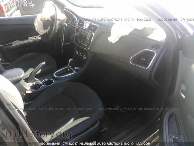 2014 Chrysler 200 - VIN: 1C3CCBAB7EN142747 - Photo 5