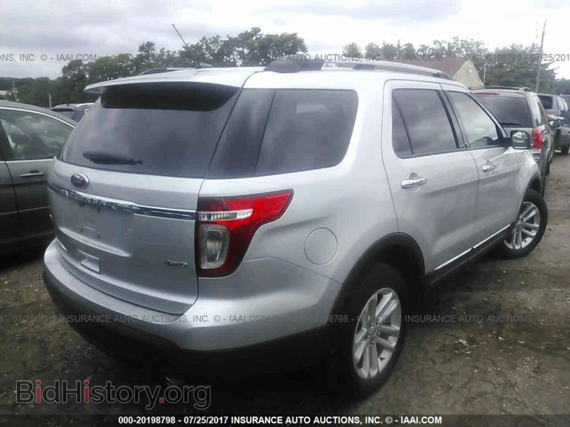 2014 Ford Explorer - VIN: 1FM5K8D85EGC43585 - Photo 4
