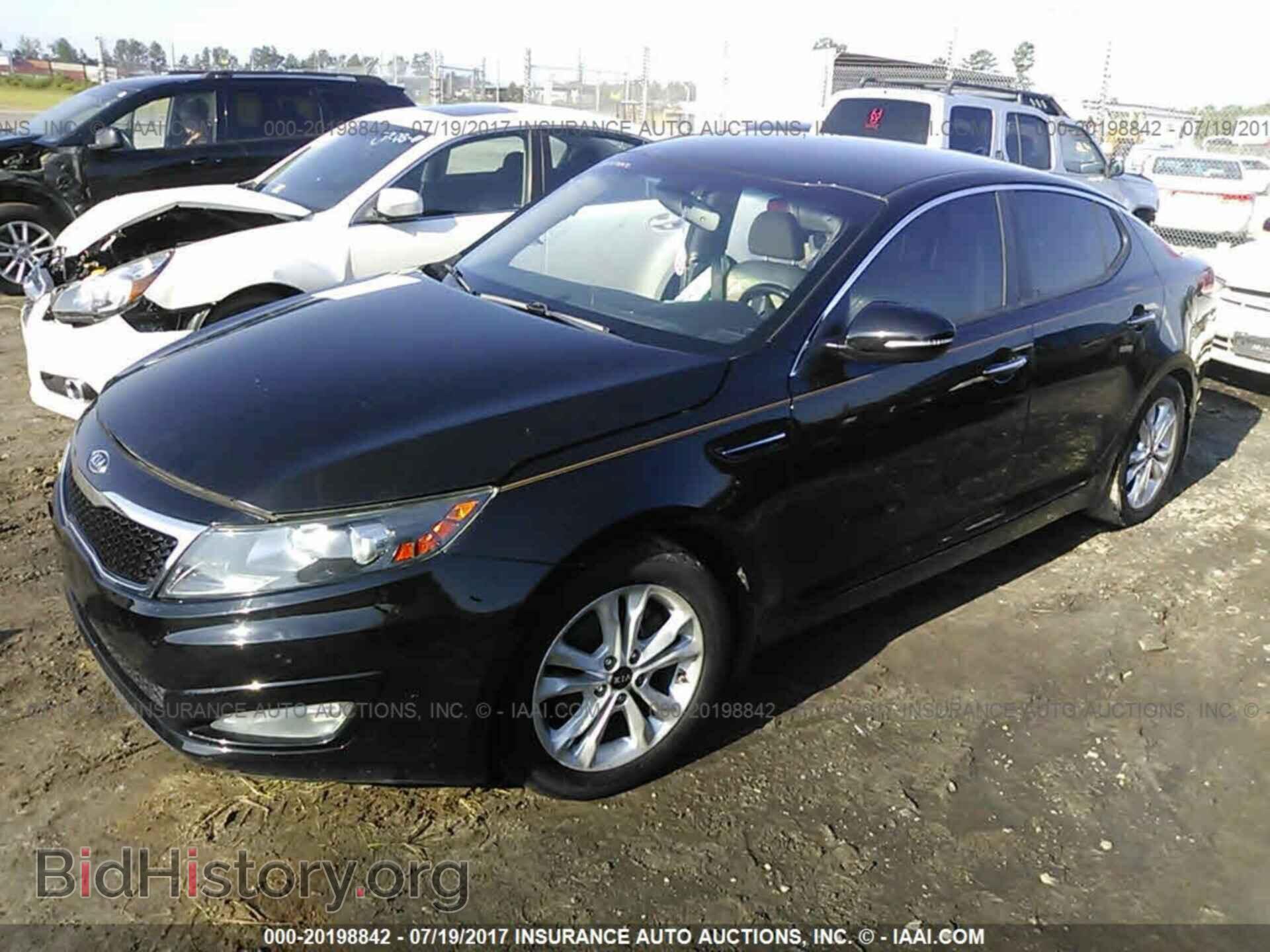 2011 Kia Optima - VIN: KNAGN4A72B5145191 - Фото 2