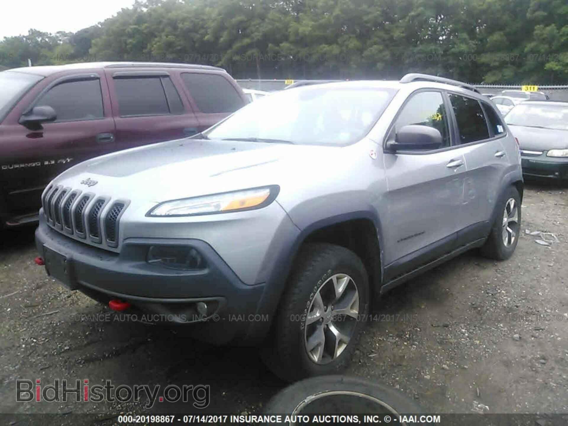 2014 Jeep Cherokee - VIN: 1C4PJMBS0EW197323 - Фото 2
